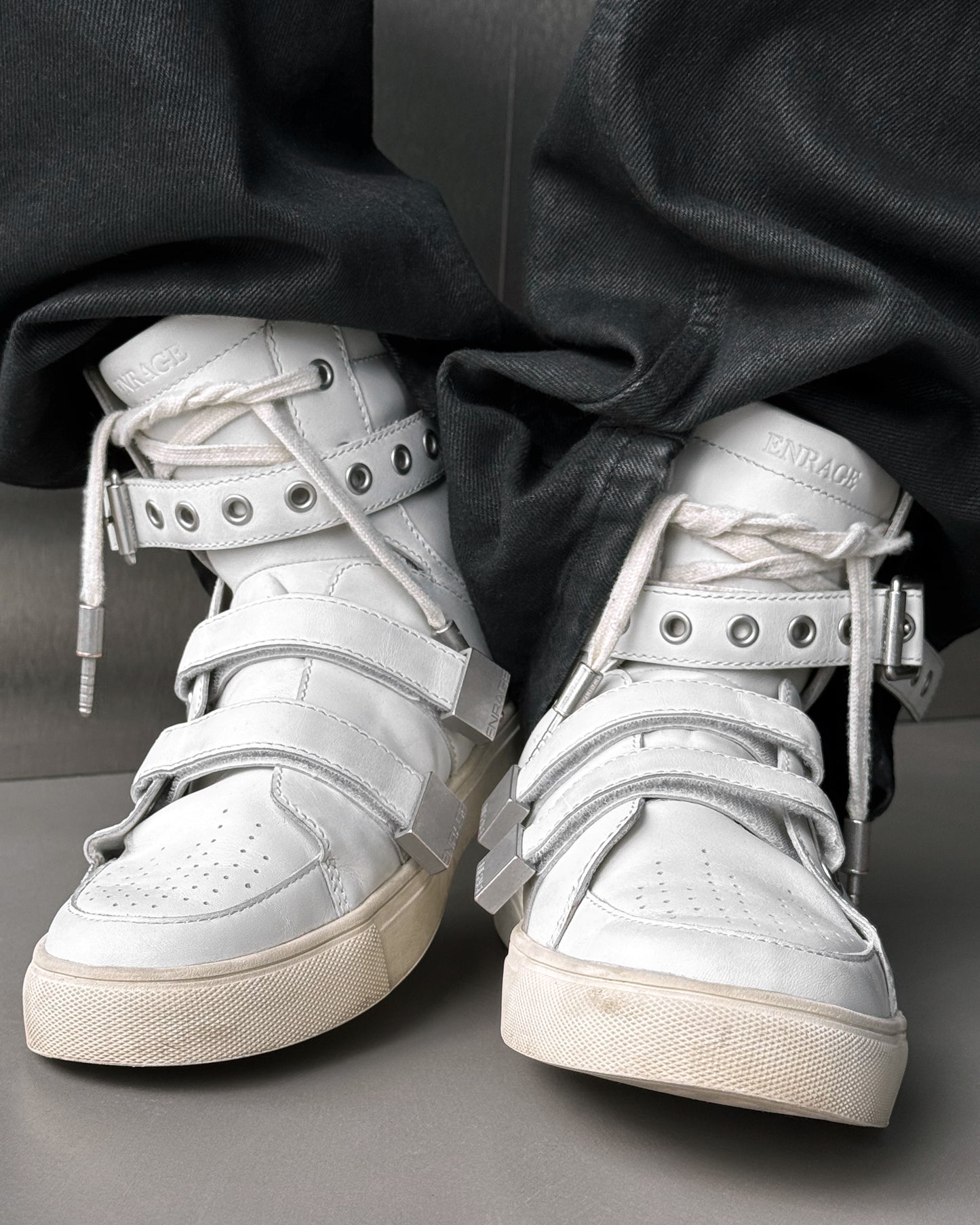 HIGH-TOP-SNEAKER – WEISS