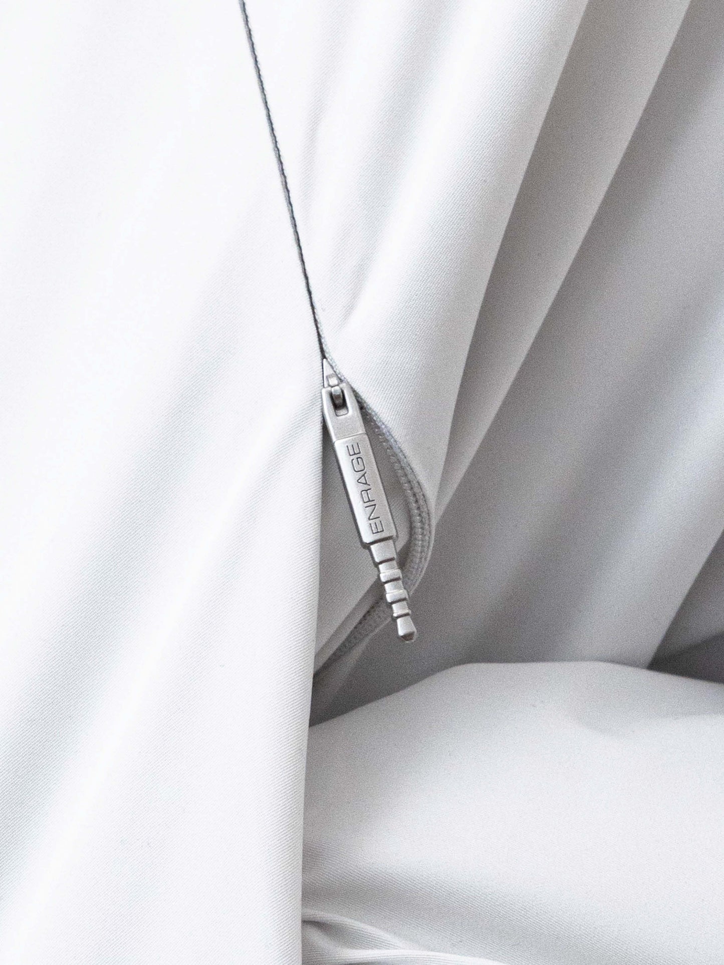 AUDIO BOMBER - WHITE