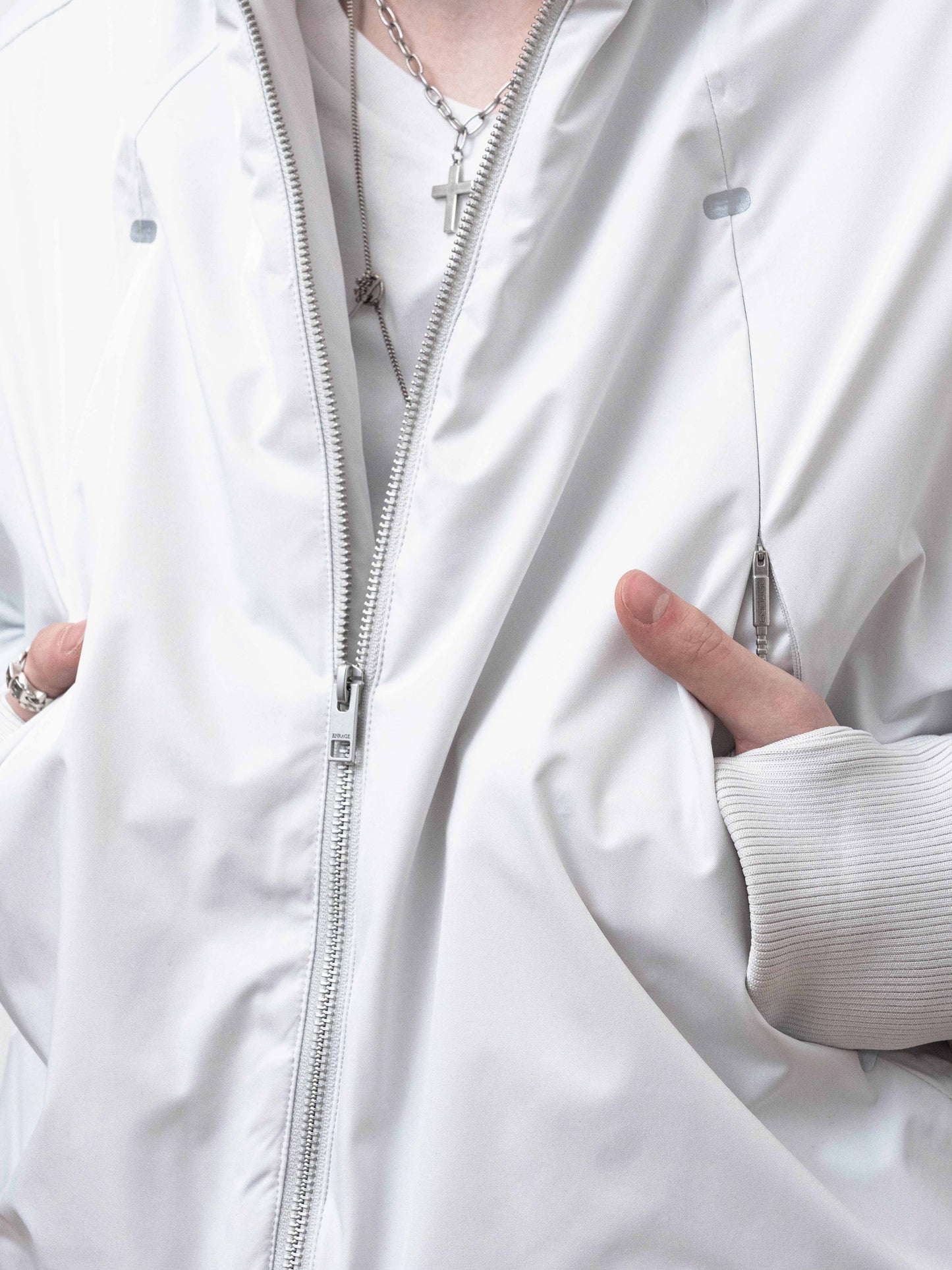 AUDIO BOMBER - WHITE