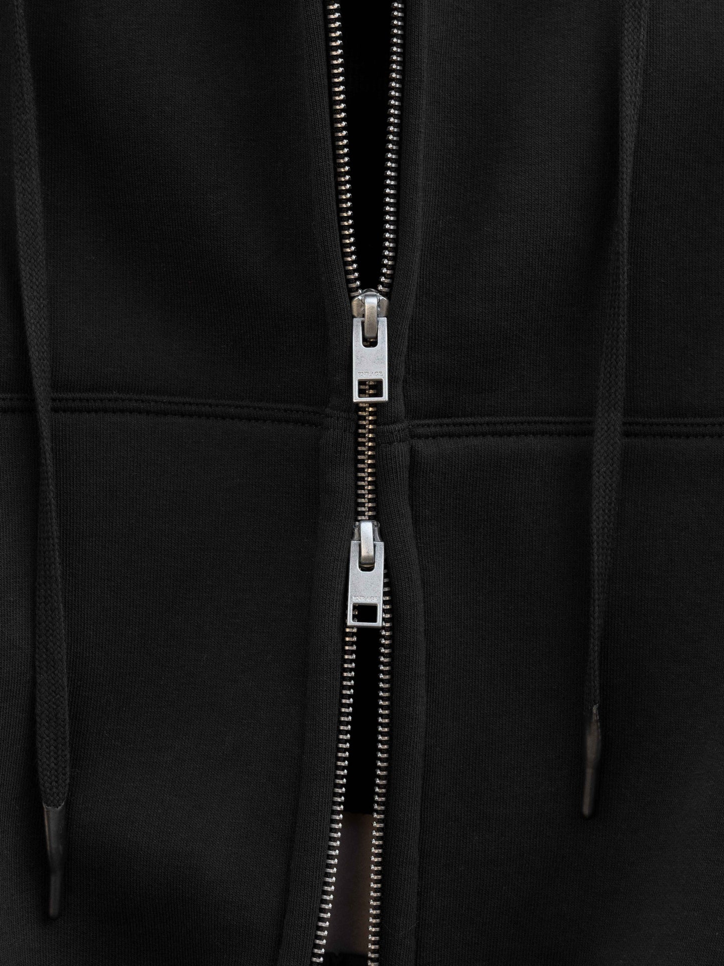 BUBBLE ZIP HOODIE – SCHWARZ