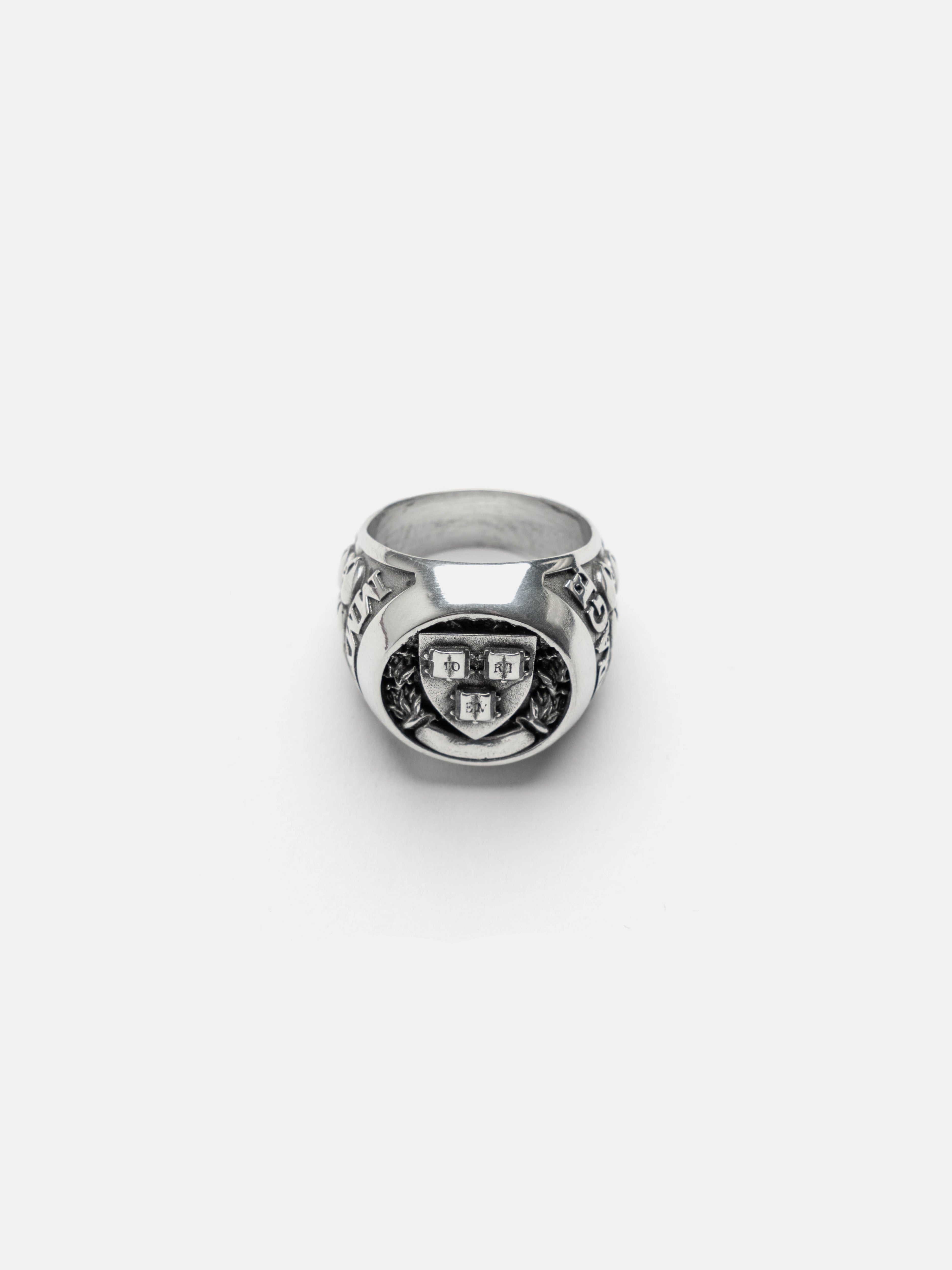 COLLEGE RING