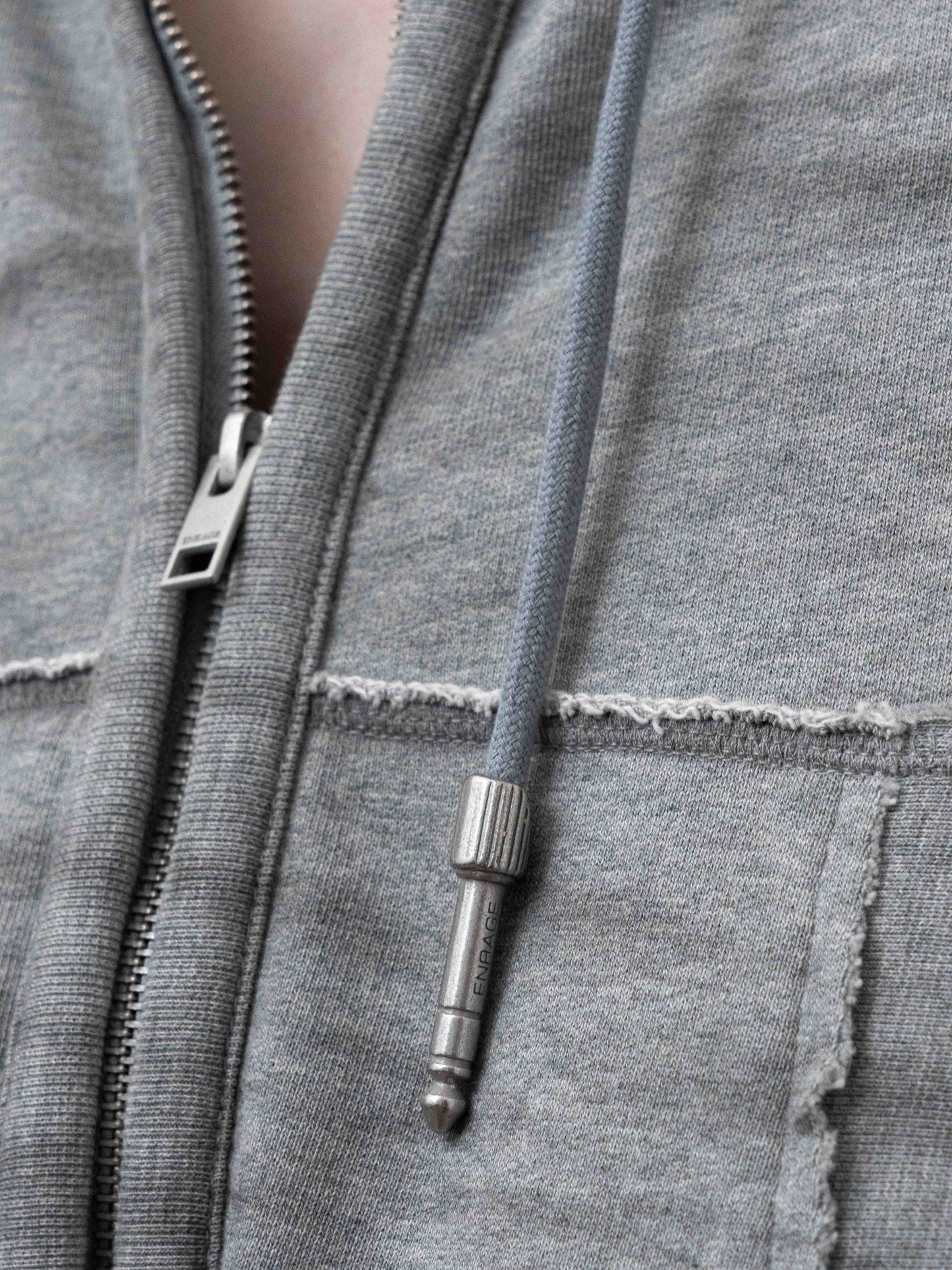 DIRTY SPRAY ZIP HOODIE - GRAY