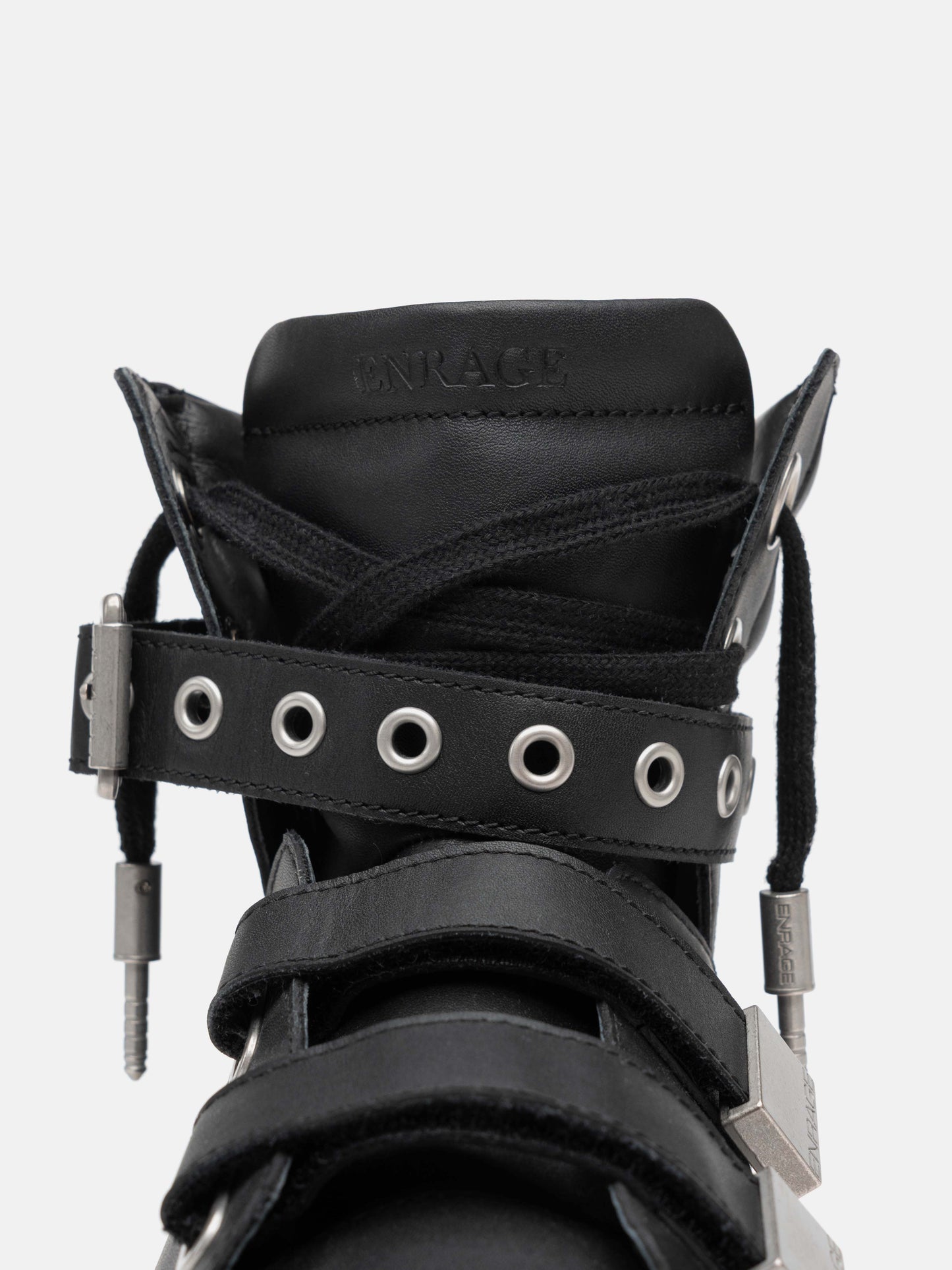 HIGH TOP SNEAKER - BLACK
