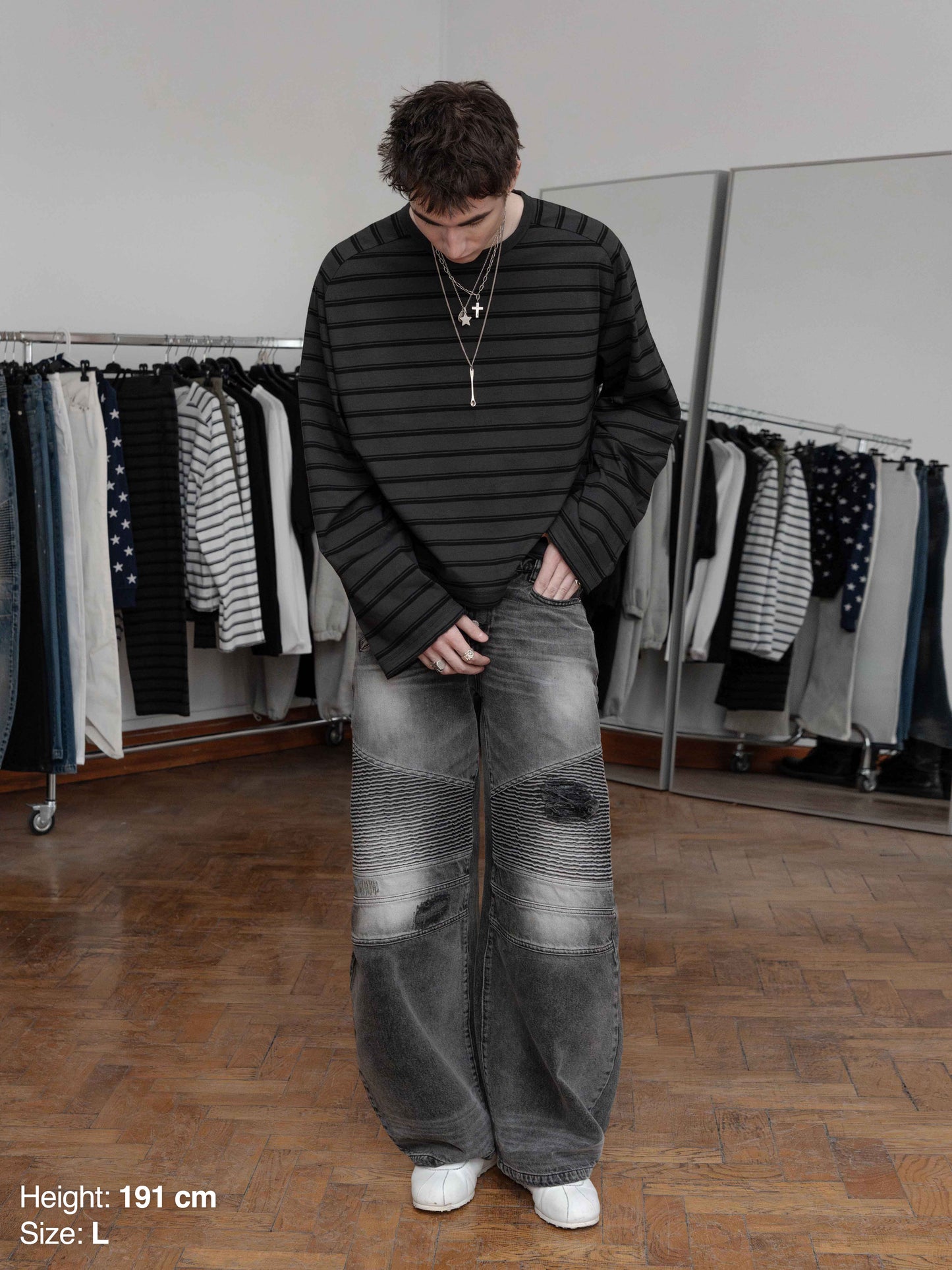 BAGGY LONGSLEEVE - BLACK STRIPED