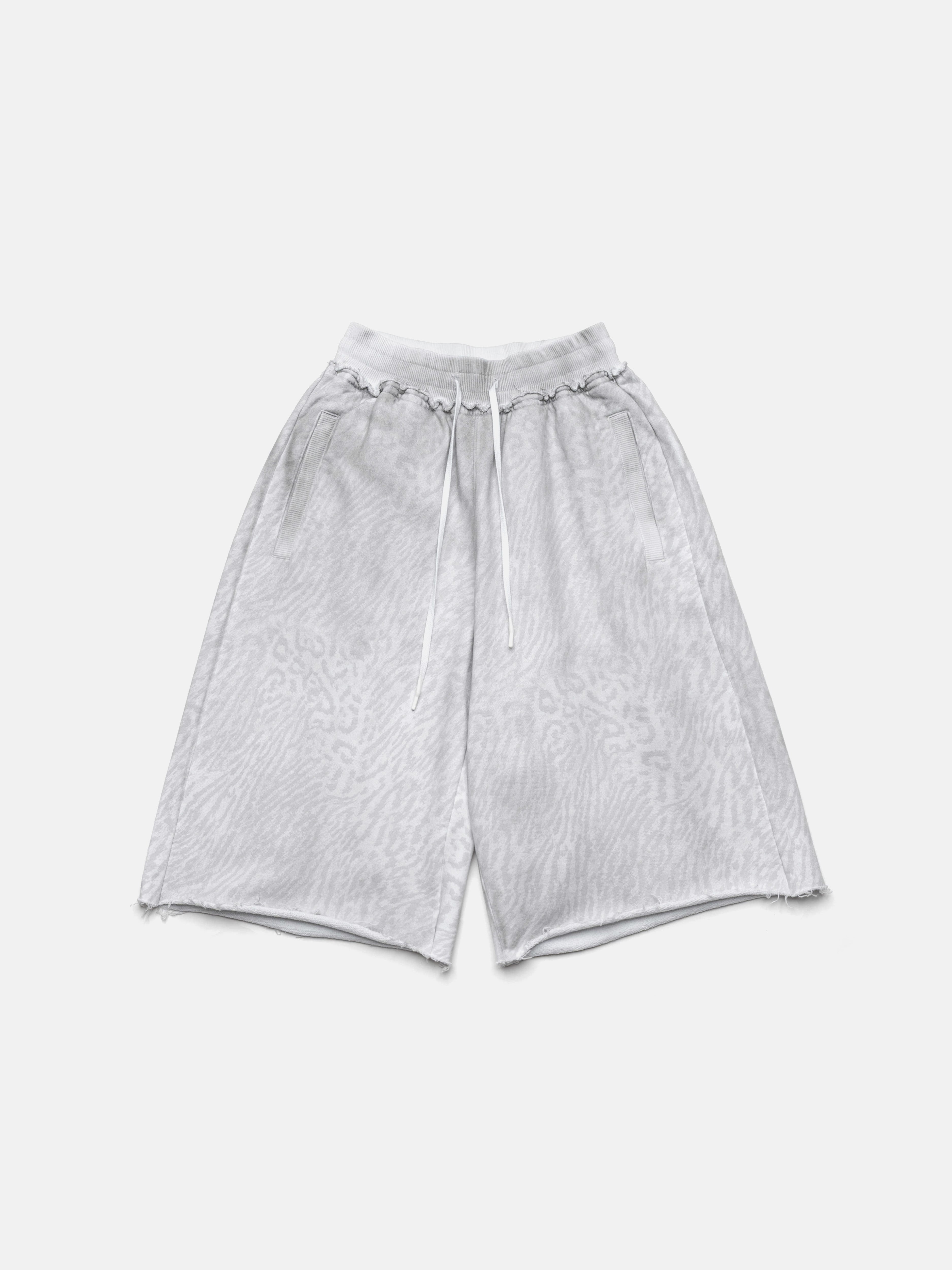 MAXI SHORTS - WHITE LEOPARD