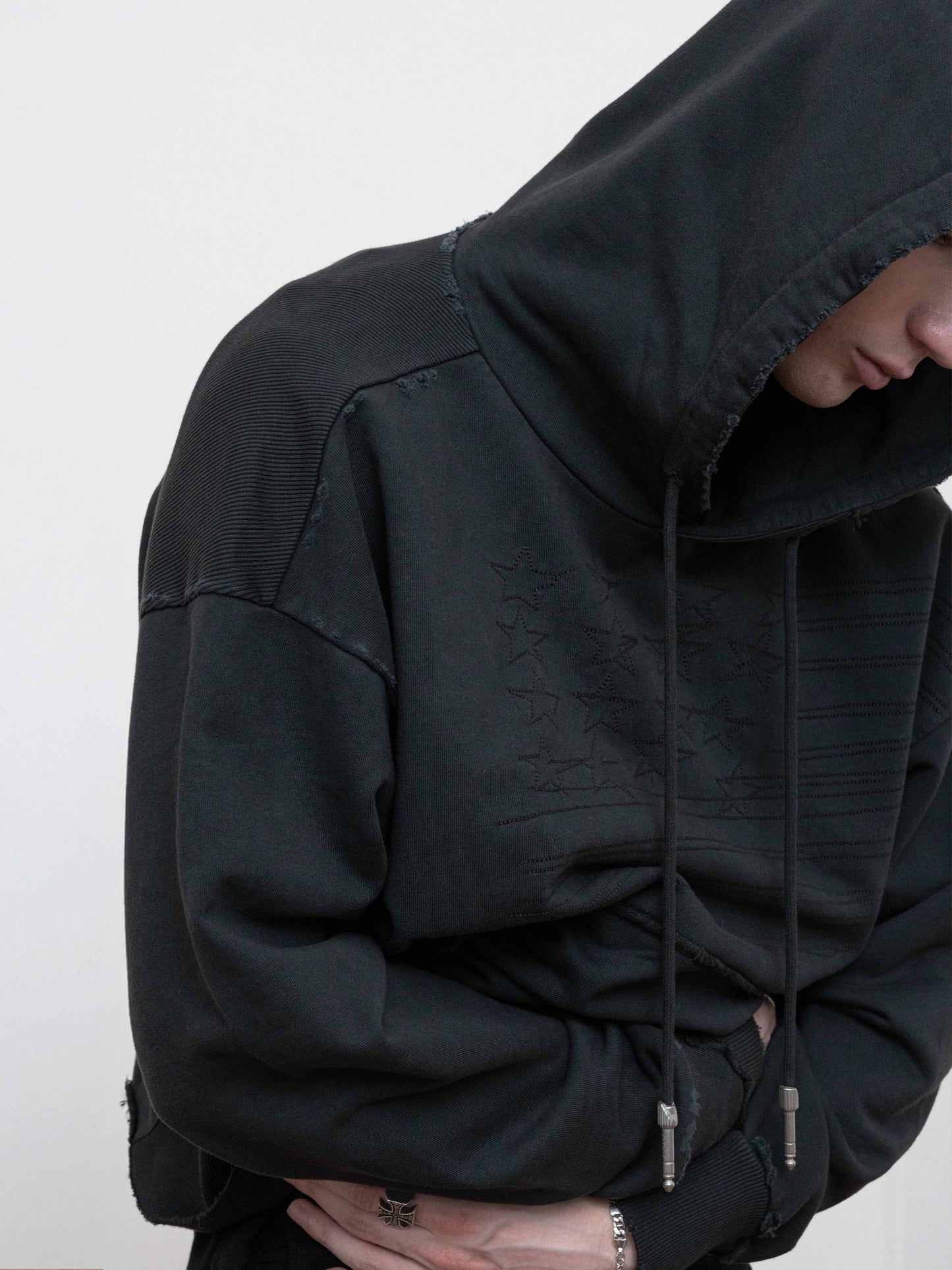 PANEL HOODIE - GARMENT DYED BLACK