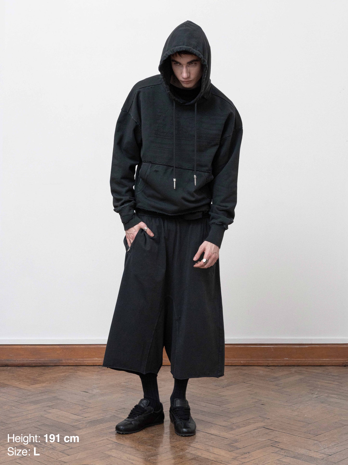 PANEL HOODIE - GARMENT DYED BLACK