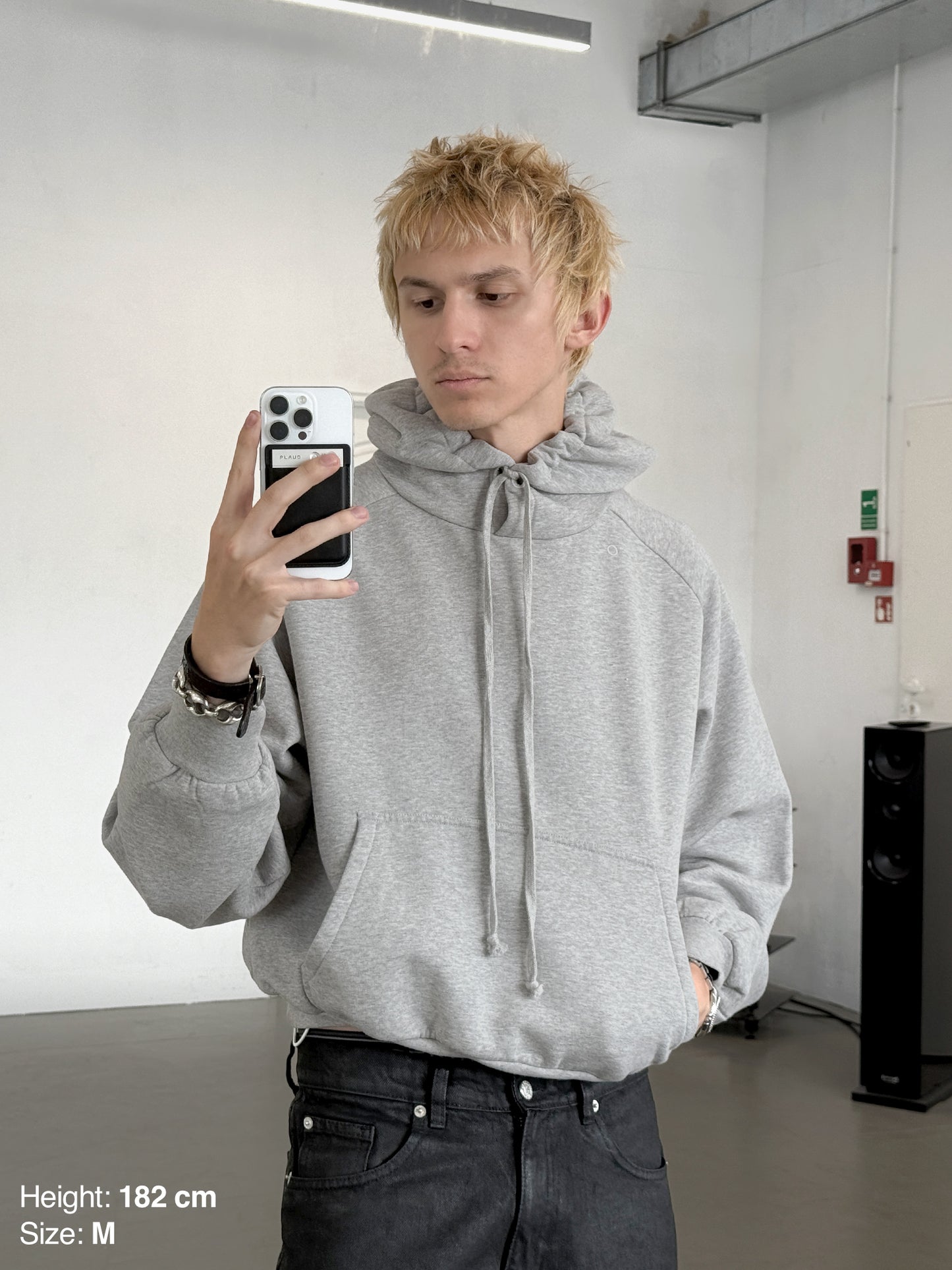 RETRO DRAWSTRING HOODIE - GRAY