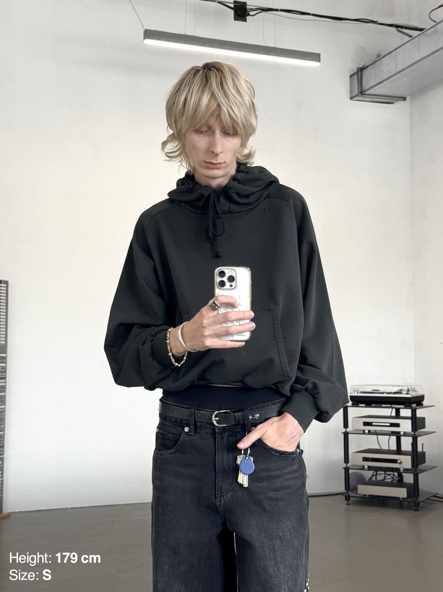 RETRO DRAWSTRING HOODIE - BLACK