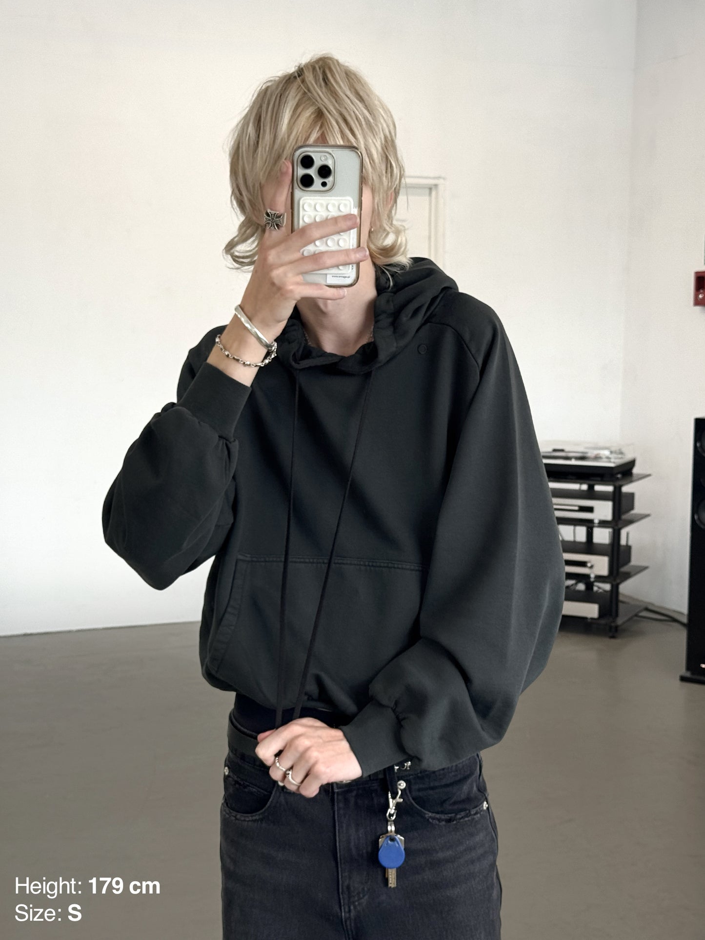 RETRO DRAWSTRING HOODIE - BLACK