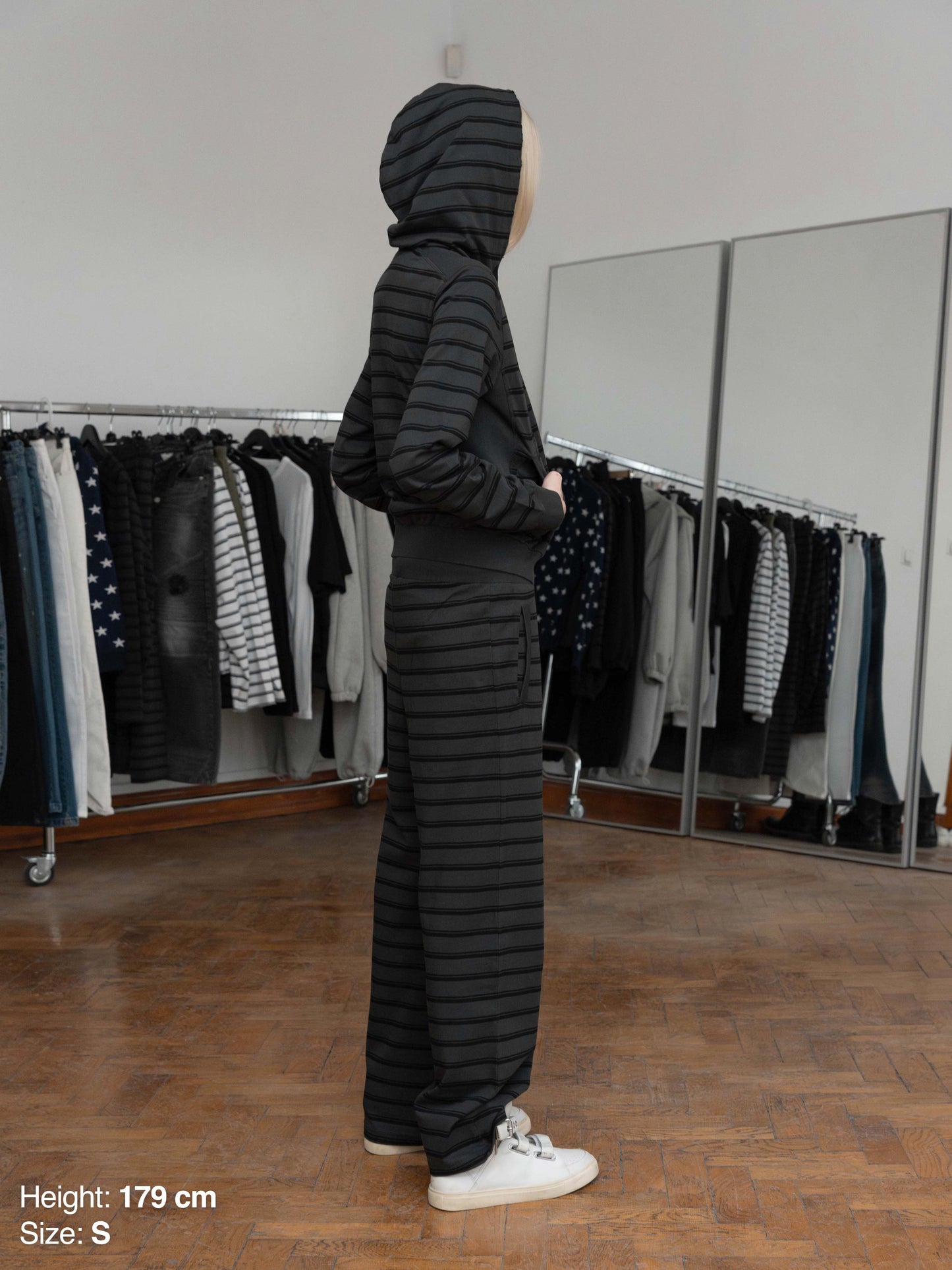 SLIM SWEATPANTS - BLACK STRIPED