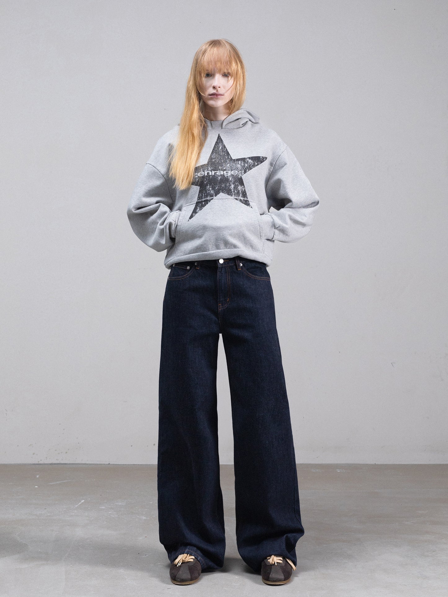 STAR HOODIE - GRAU