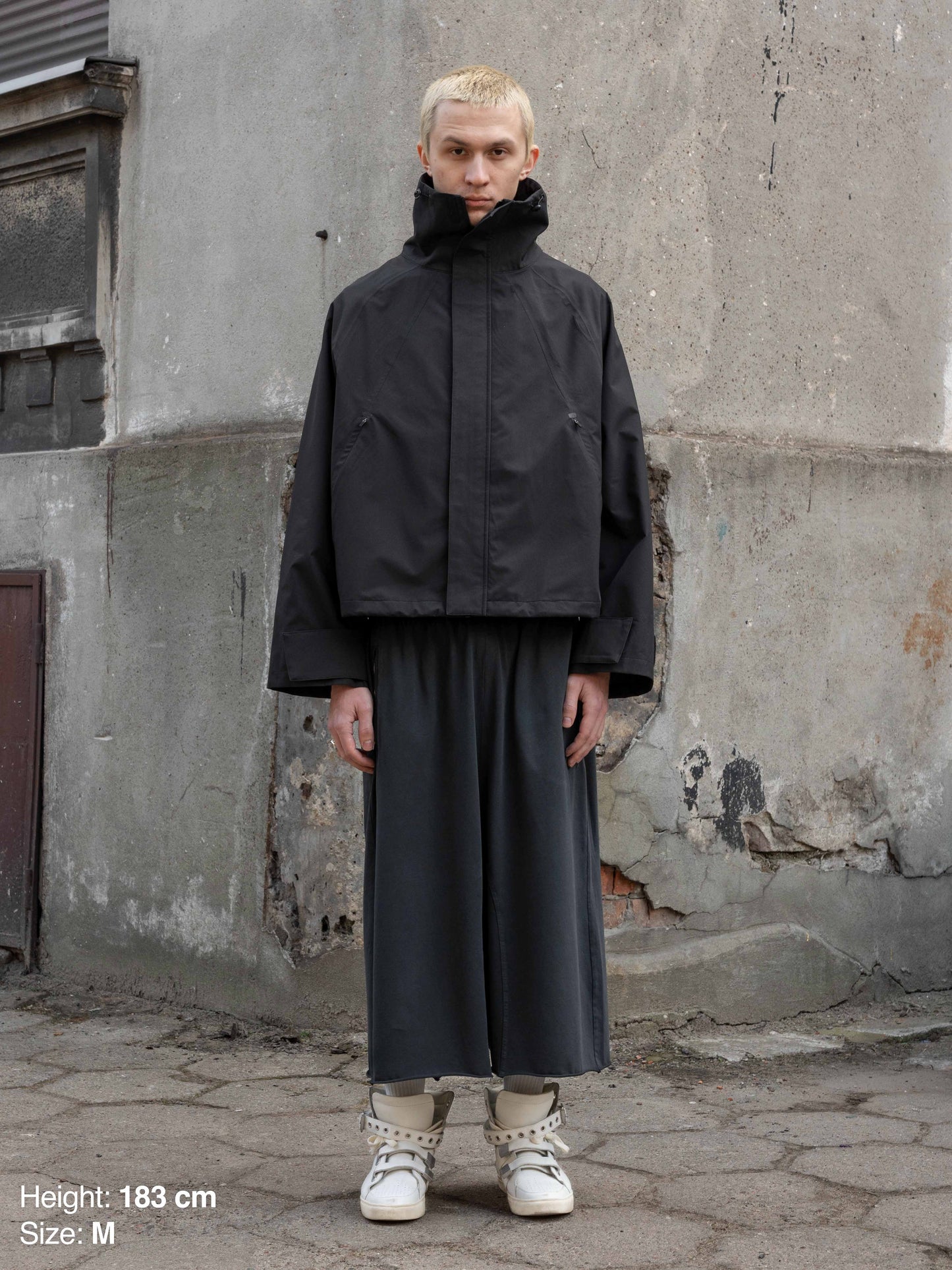 WINDBREAKER JACKET - BLACK