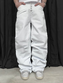 GERADE JEANS – WEISSE LACKE