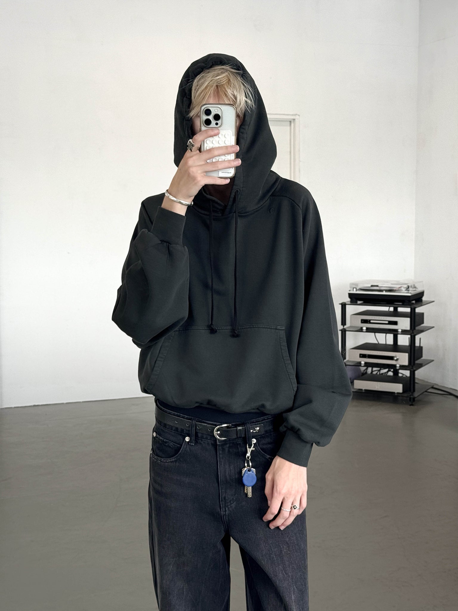 RETRO DRAWSTRING HOODIE - BLACK