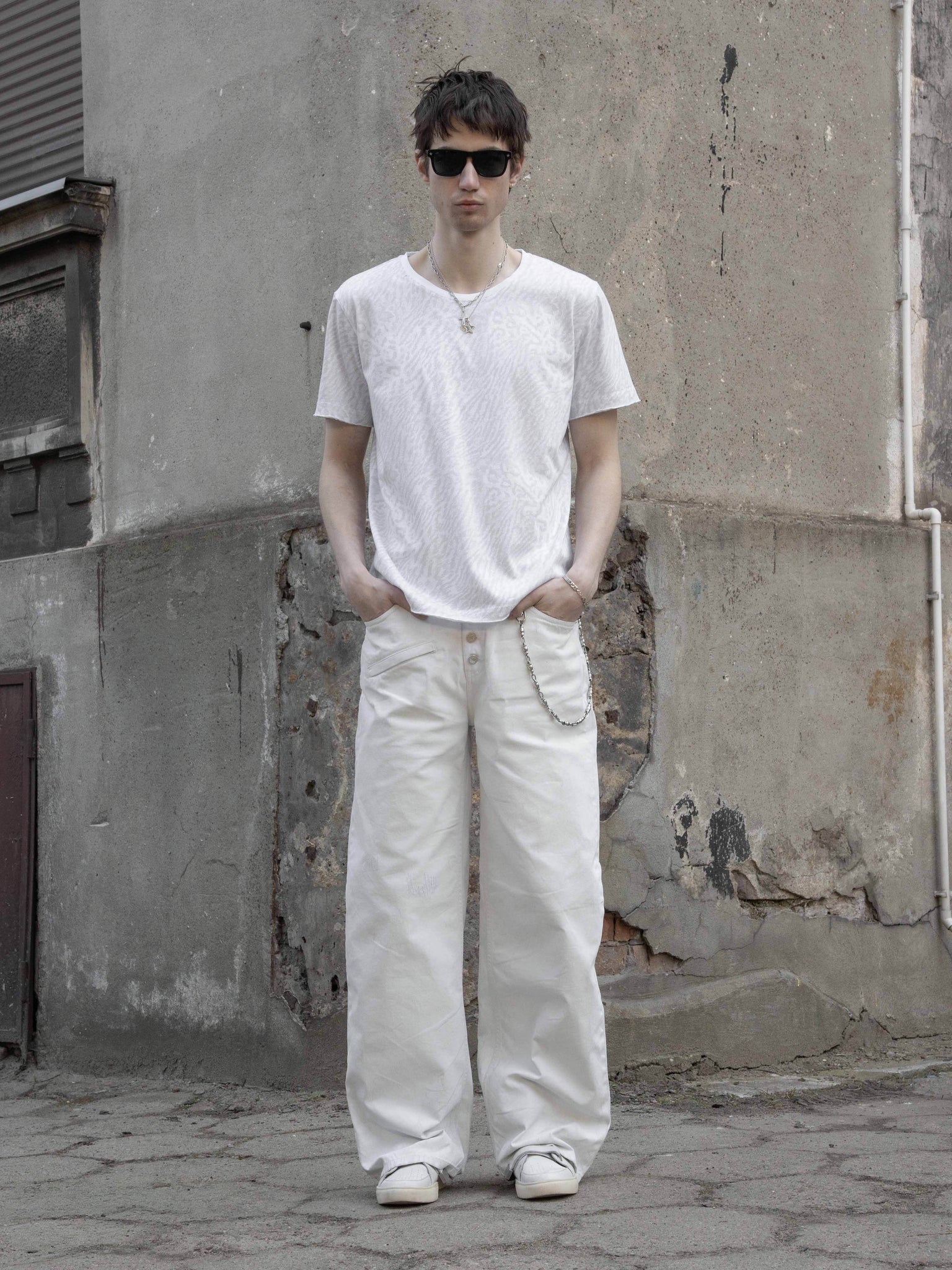 ROUND NECK TEE - WHITE LEOPARD