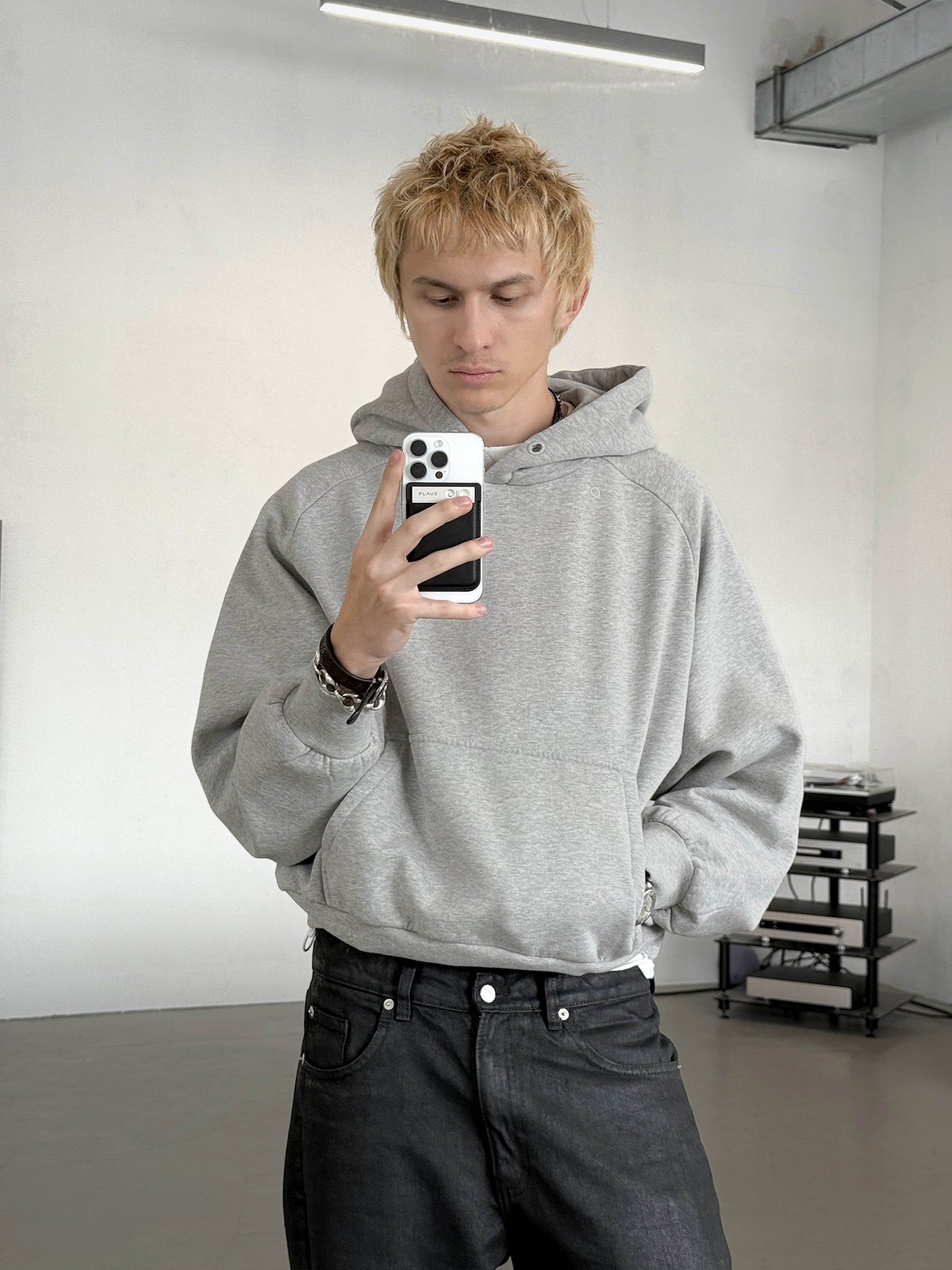 RETRO DRAWSTRING HOODIE - GRAY
