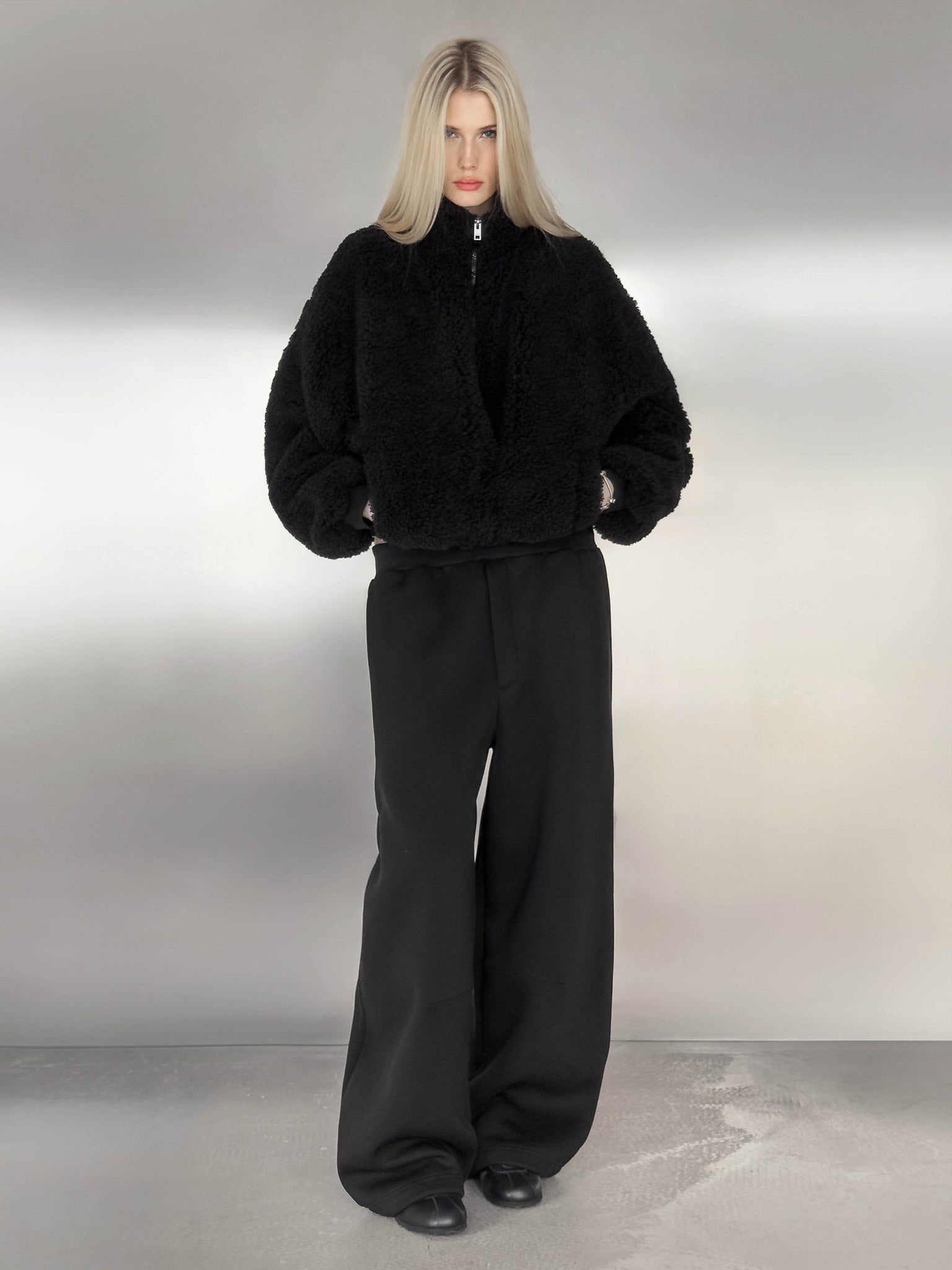 SHERPA-FLEECE – SCHWARZ