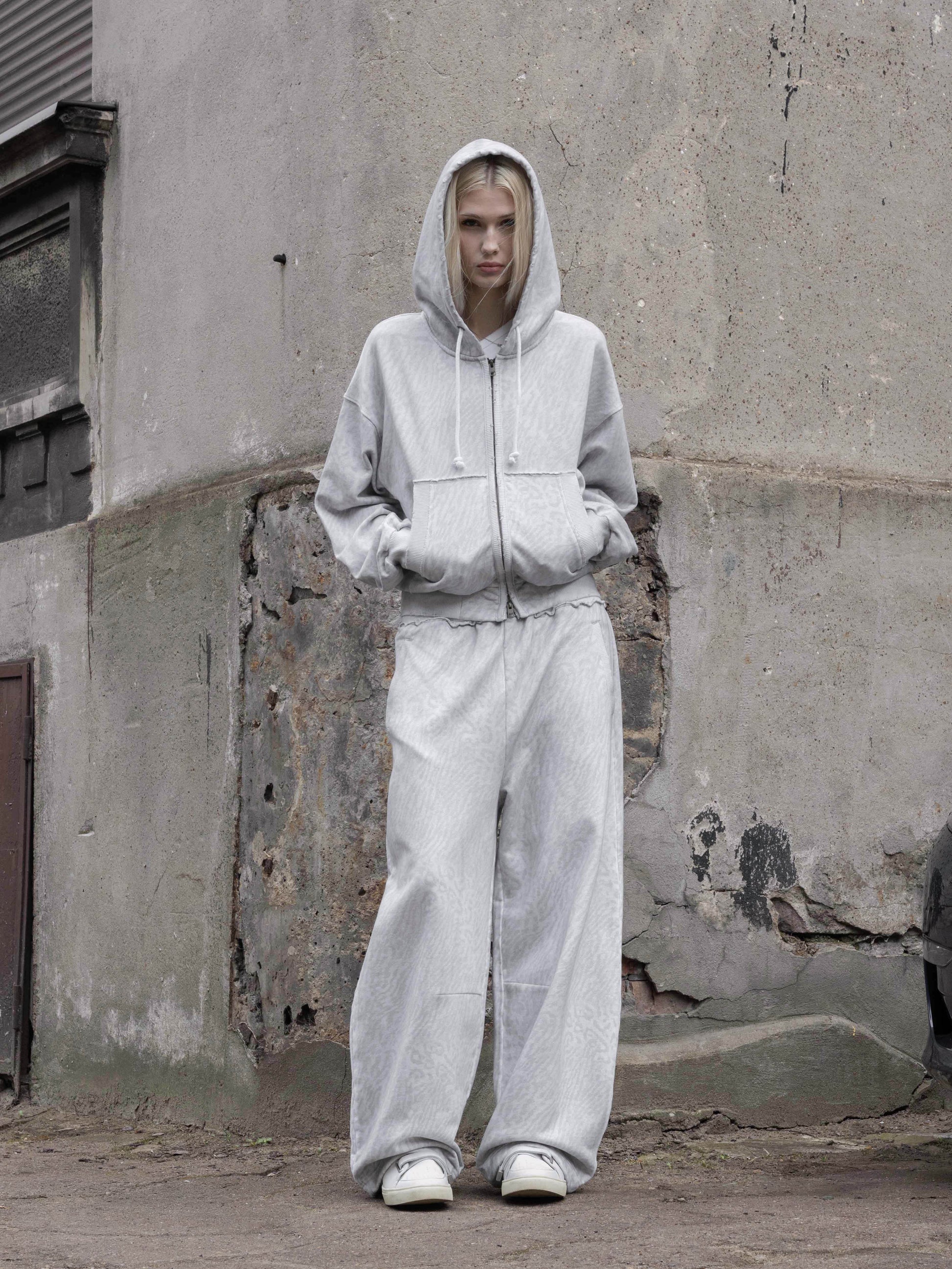 2010 SWEATPANTS - WHITE LEOPARD