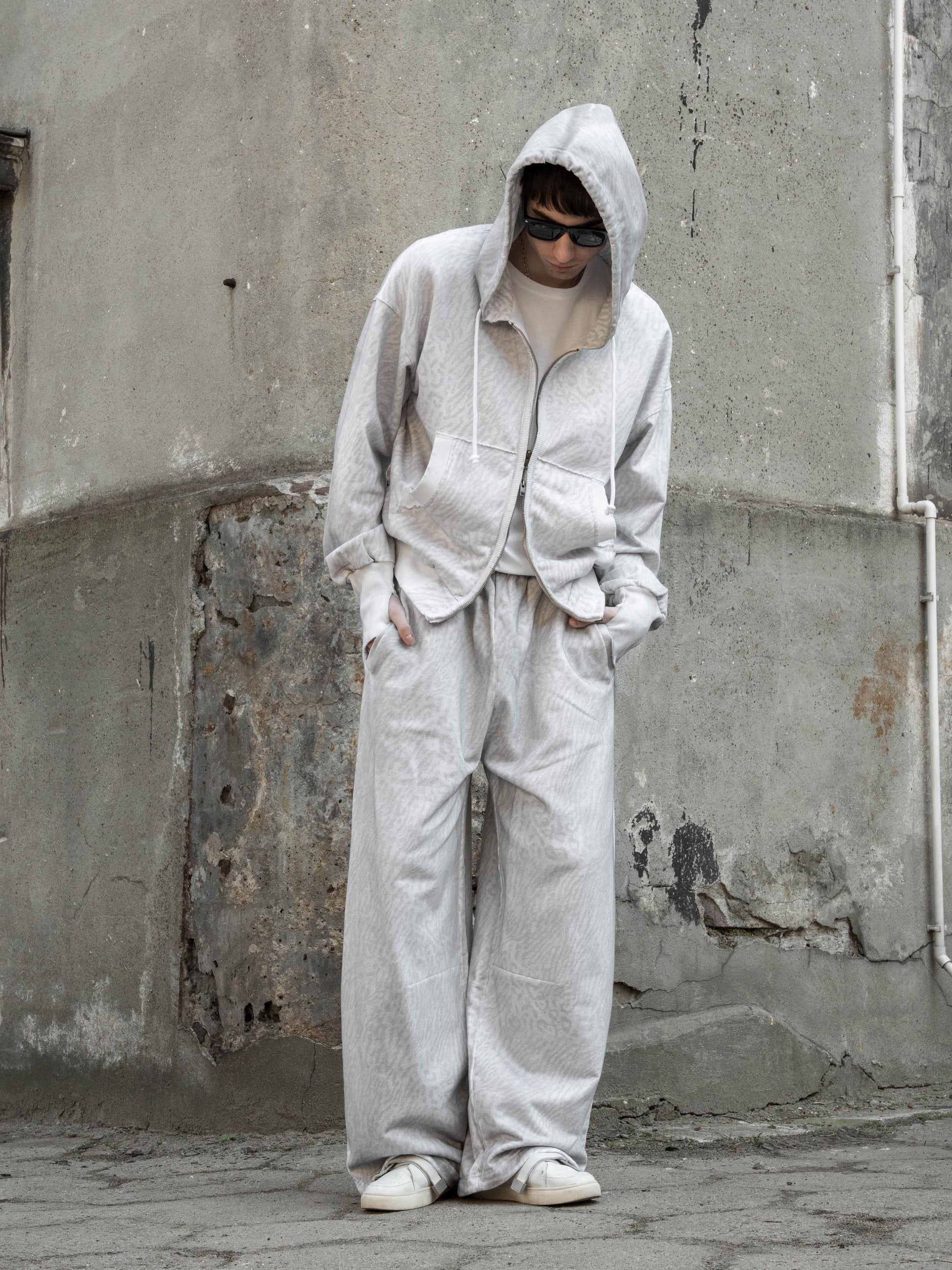 2010 SWEATPANTS - WHITE LEOPARD