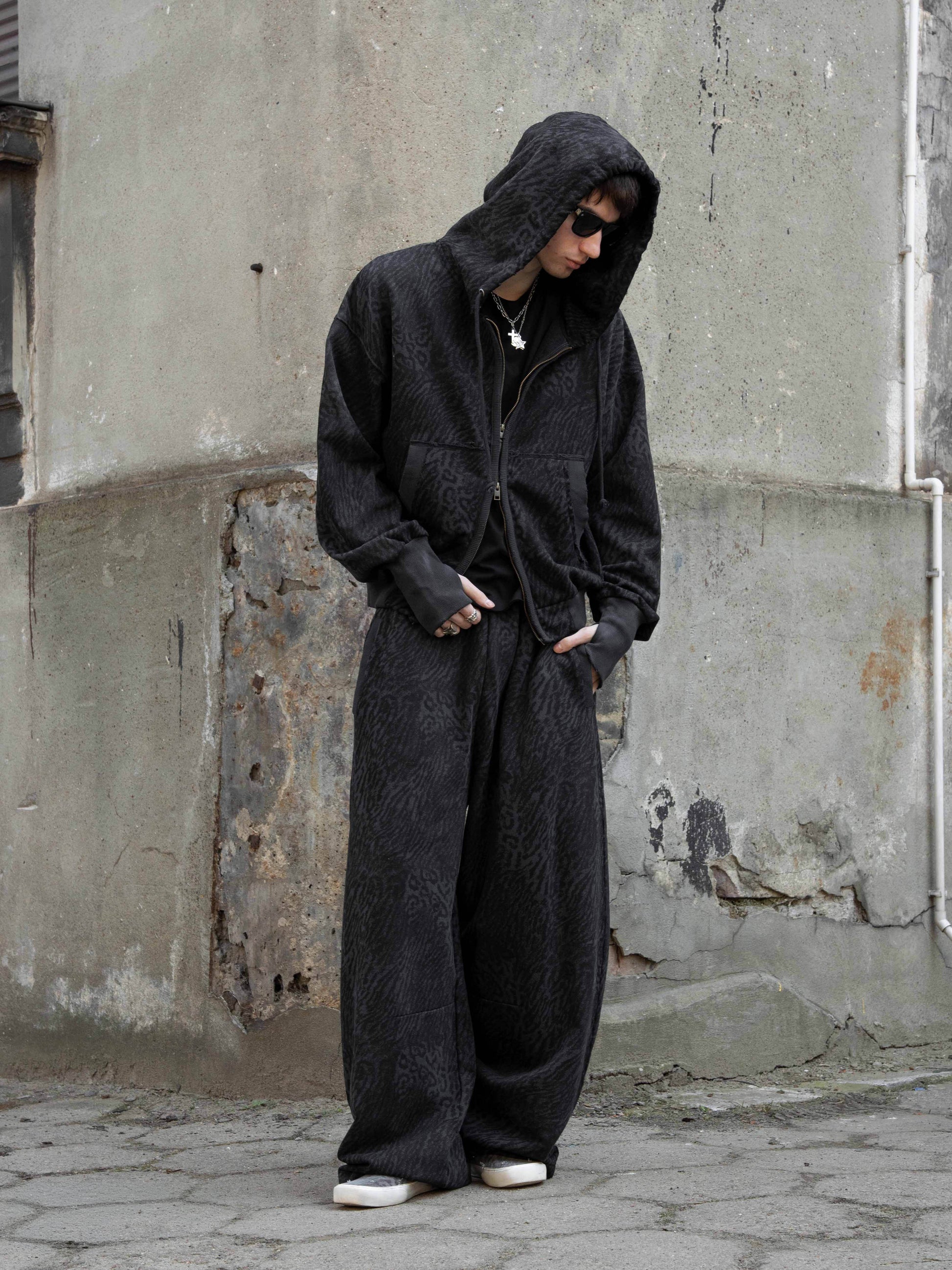 2010 SWEATPANTS - BLACK LEOPARD