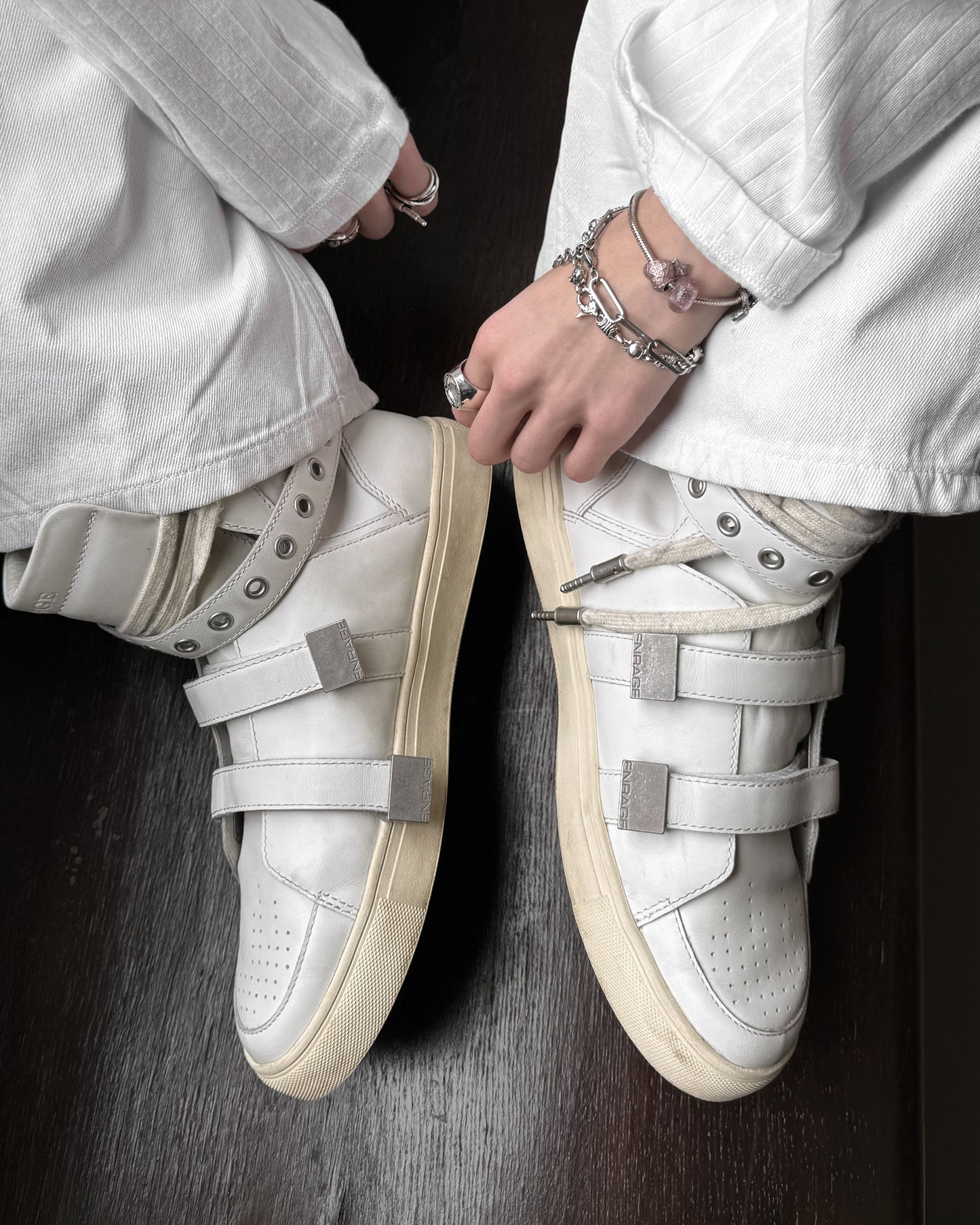 HIGH TOP SNEAKER - WHITE