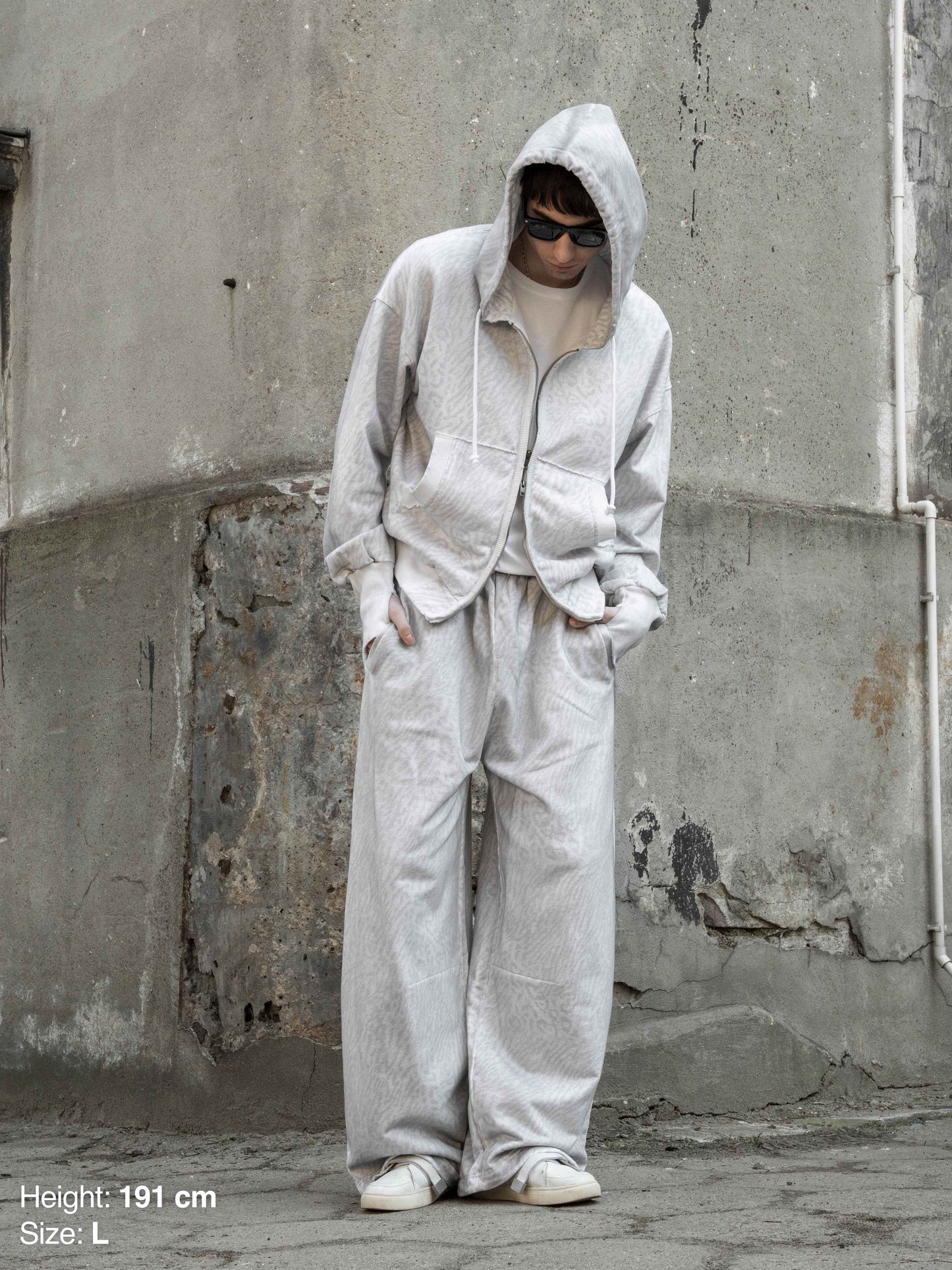 2010 SWEATPANTS - WHITE LEOPARD