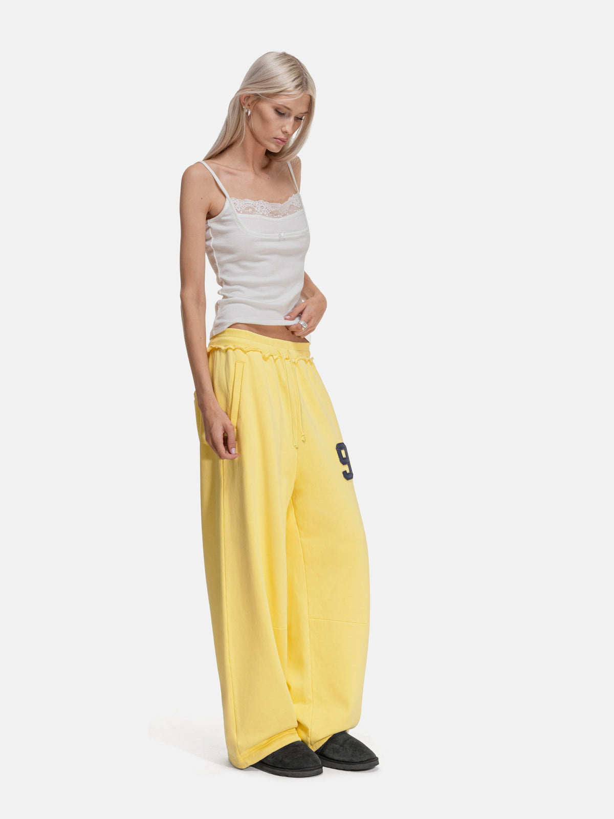 2010 SWEATPANTS - YELLOW