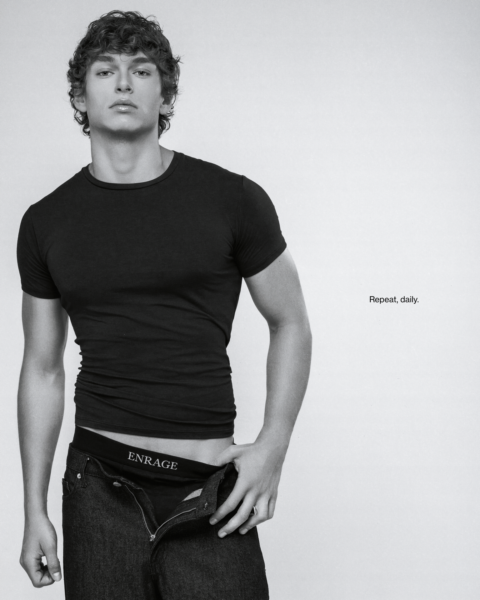 DAILY TEE MEN - BLACK
