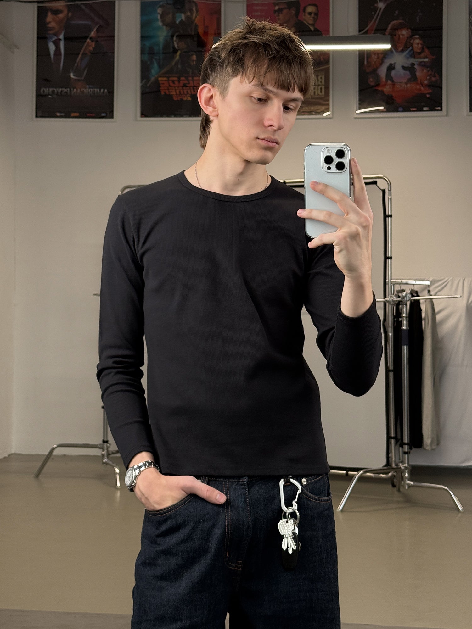 GERIPPTER LANGARMSHIRT - SCHWARZ