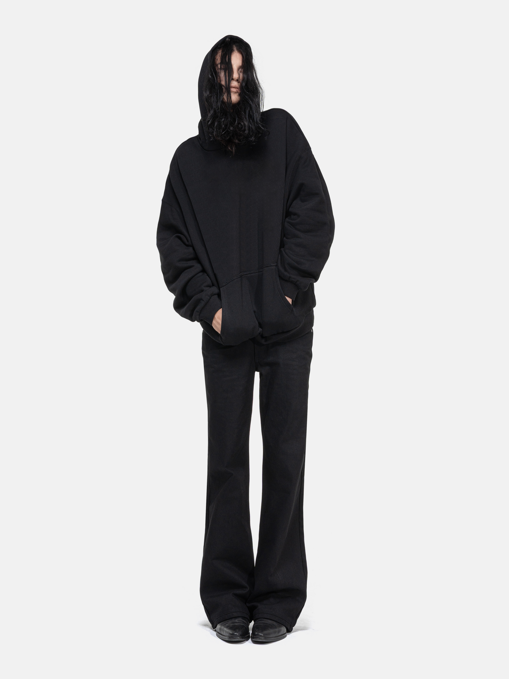 MASSIVE HOODIE - BLACK