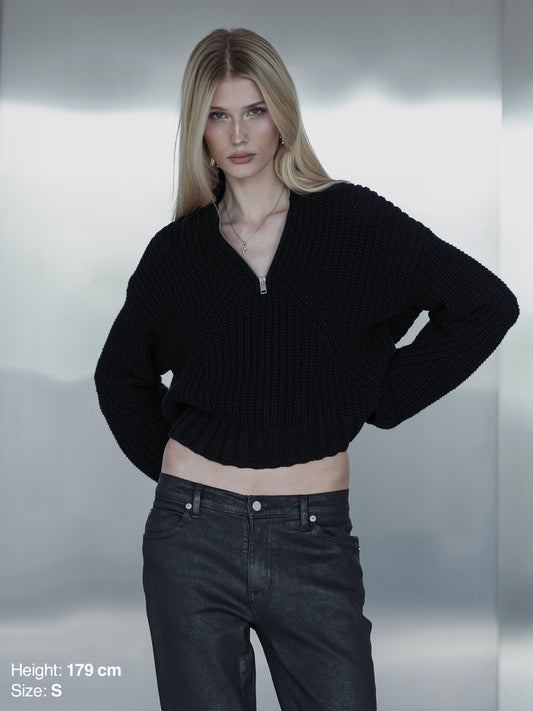 QUARTER ZIP - BLACK