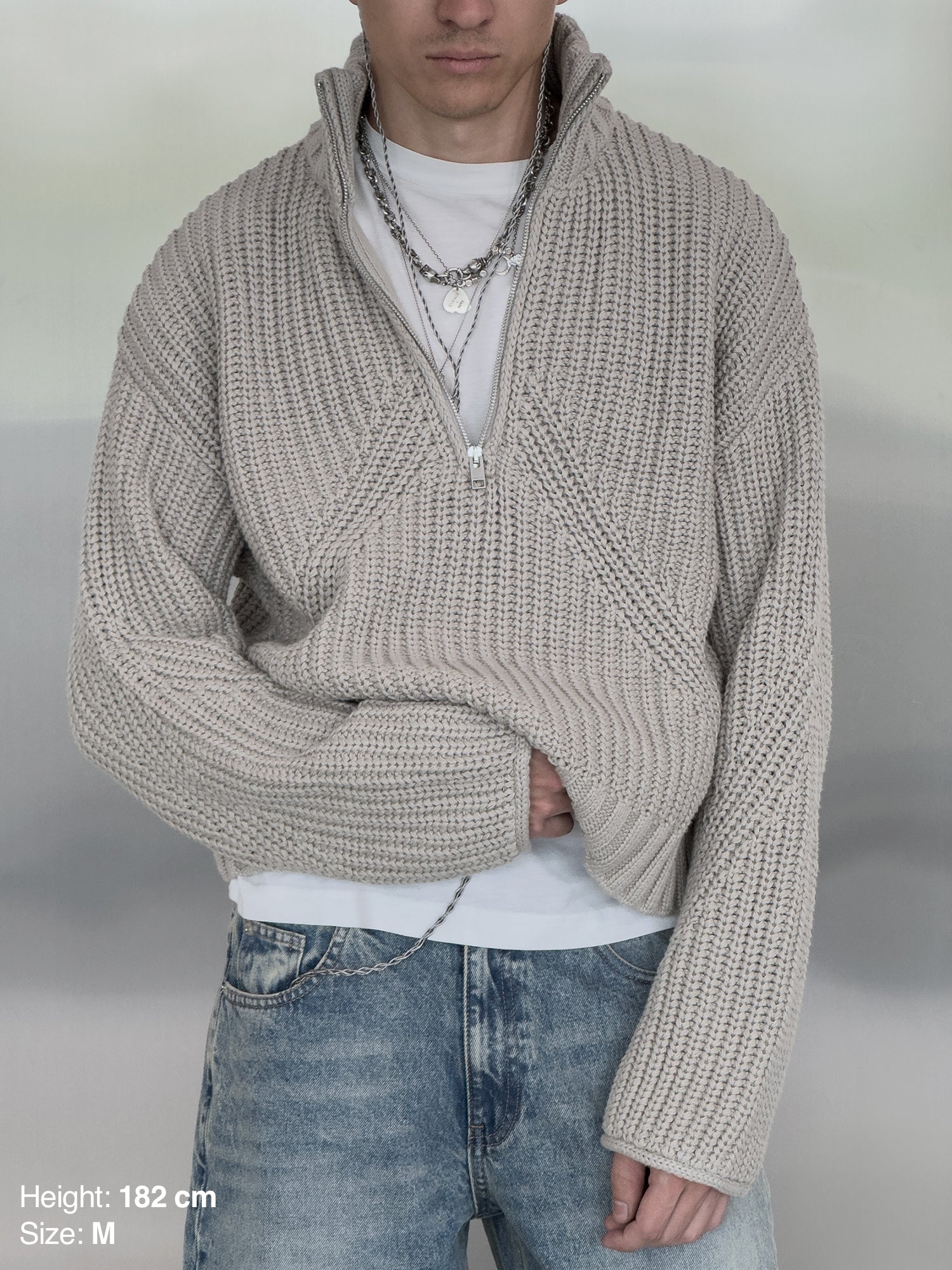 QUARTER ZIP - MOON