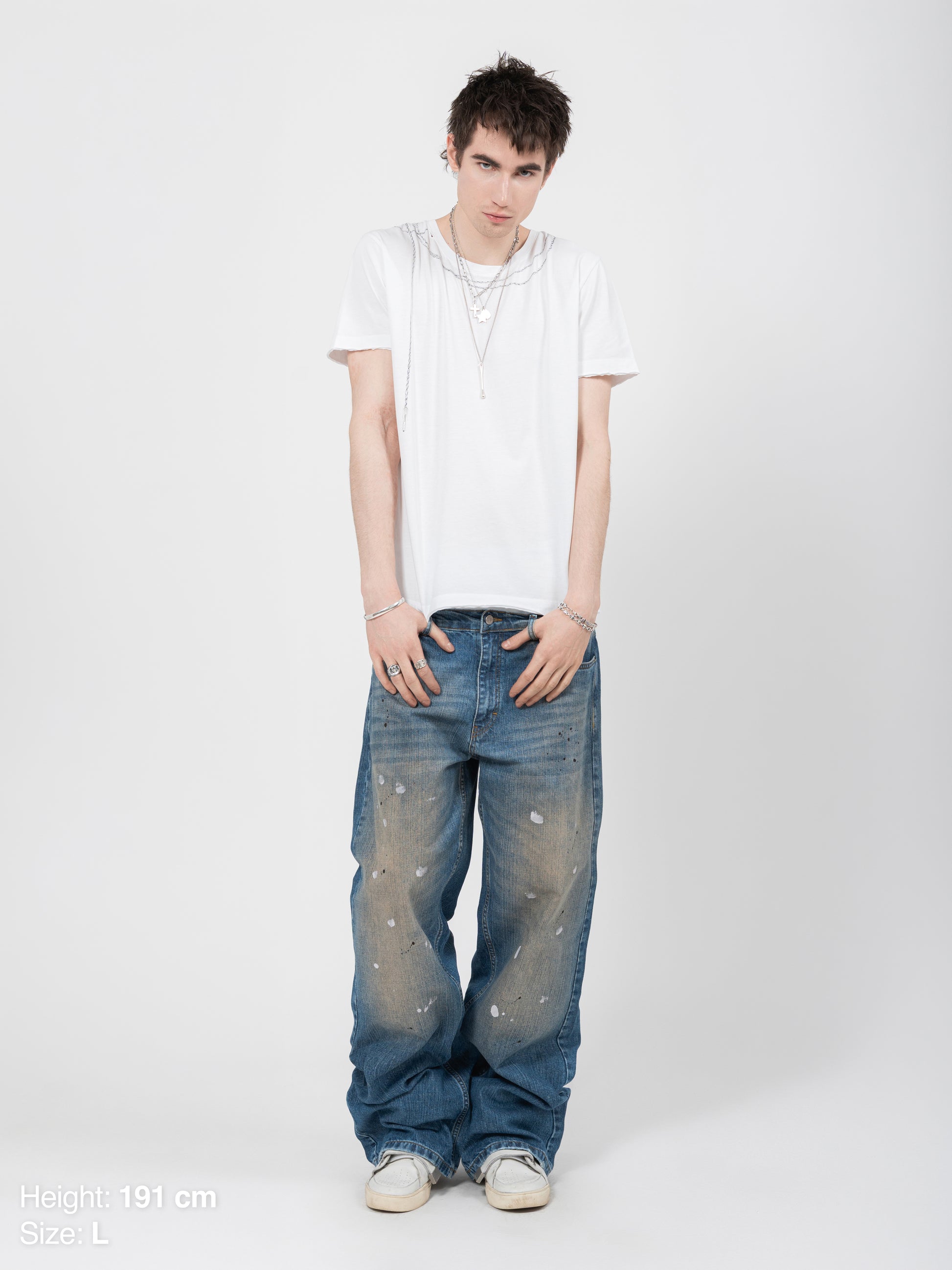 ROUND NECK TEE - WHITE WIRED
