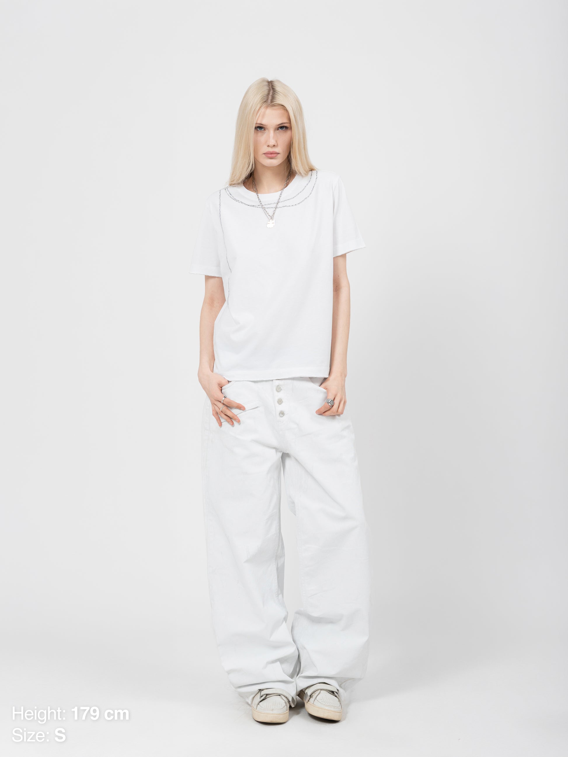 ROUND NECK TEE - WHITE WIRED
