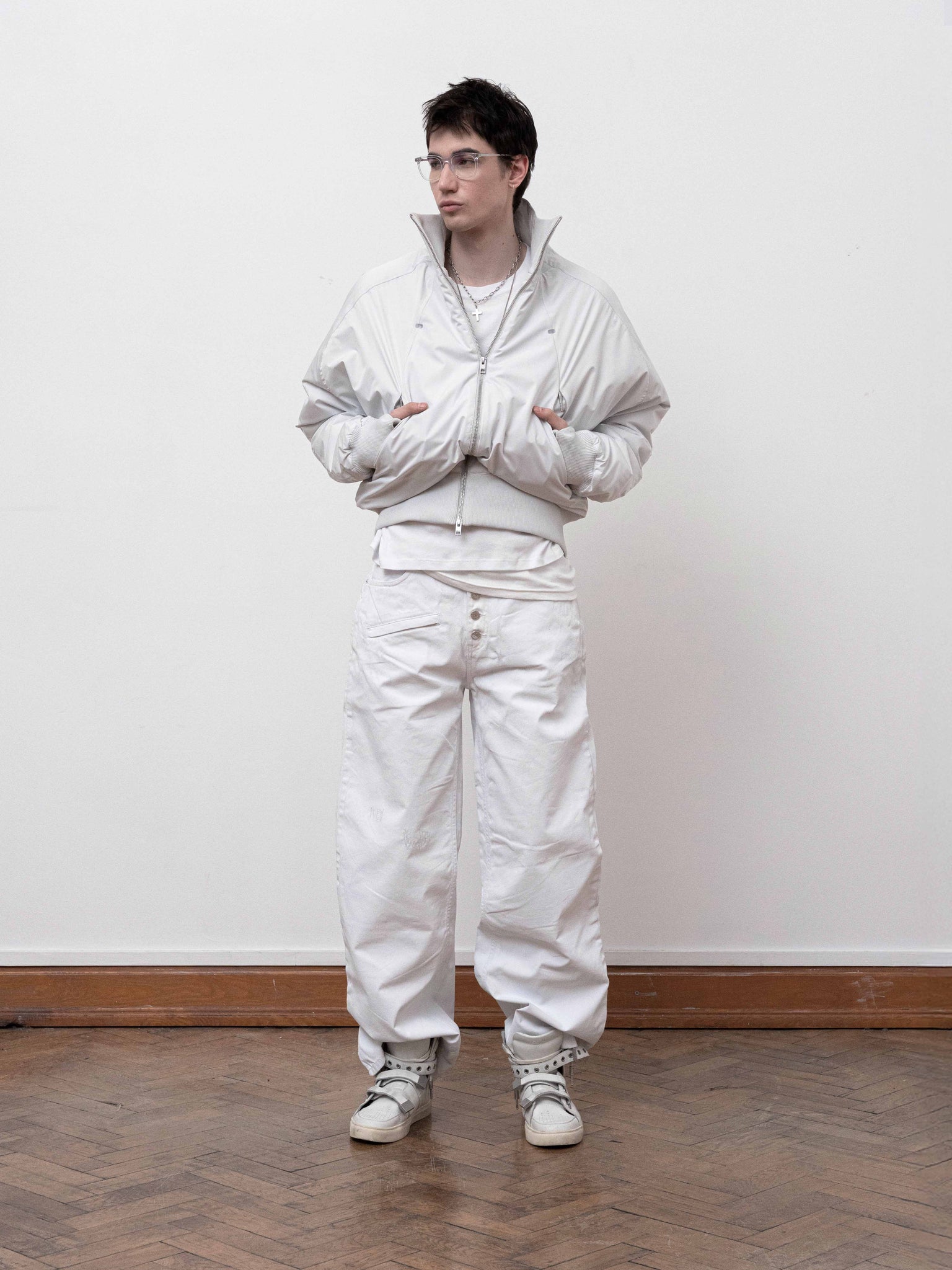 AUDIO-BOMBER – WEISS