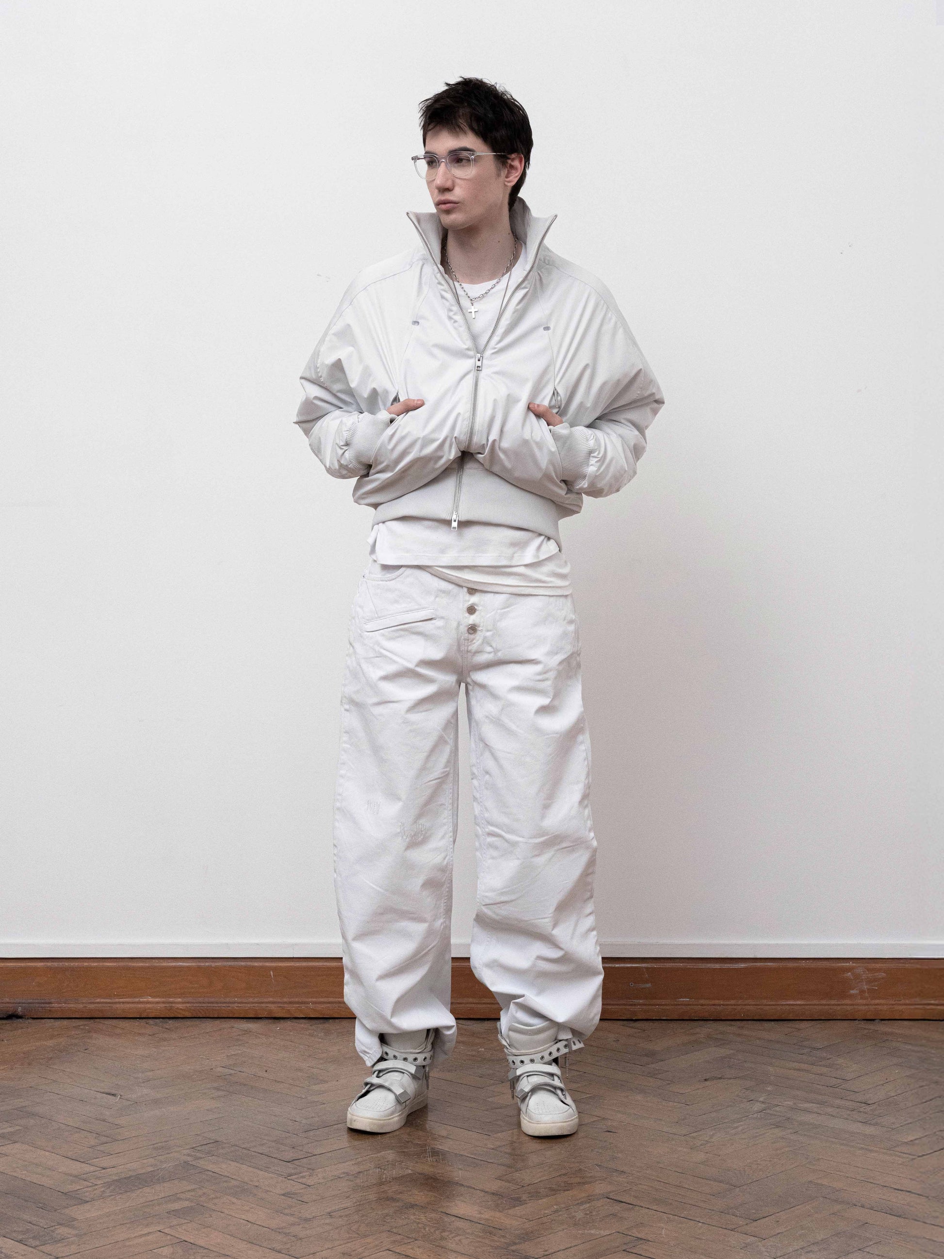 AUDIO-BOMBER – WEISS