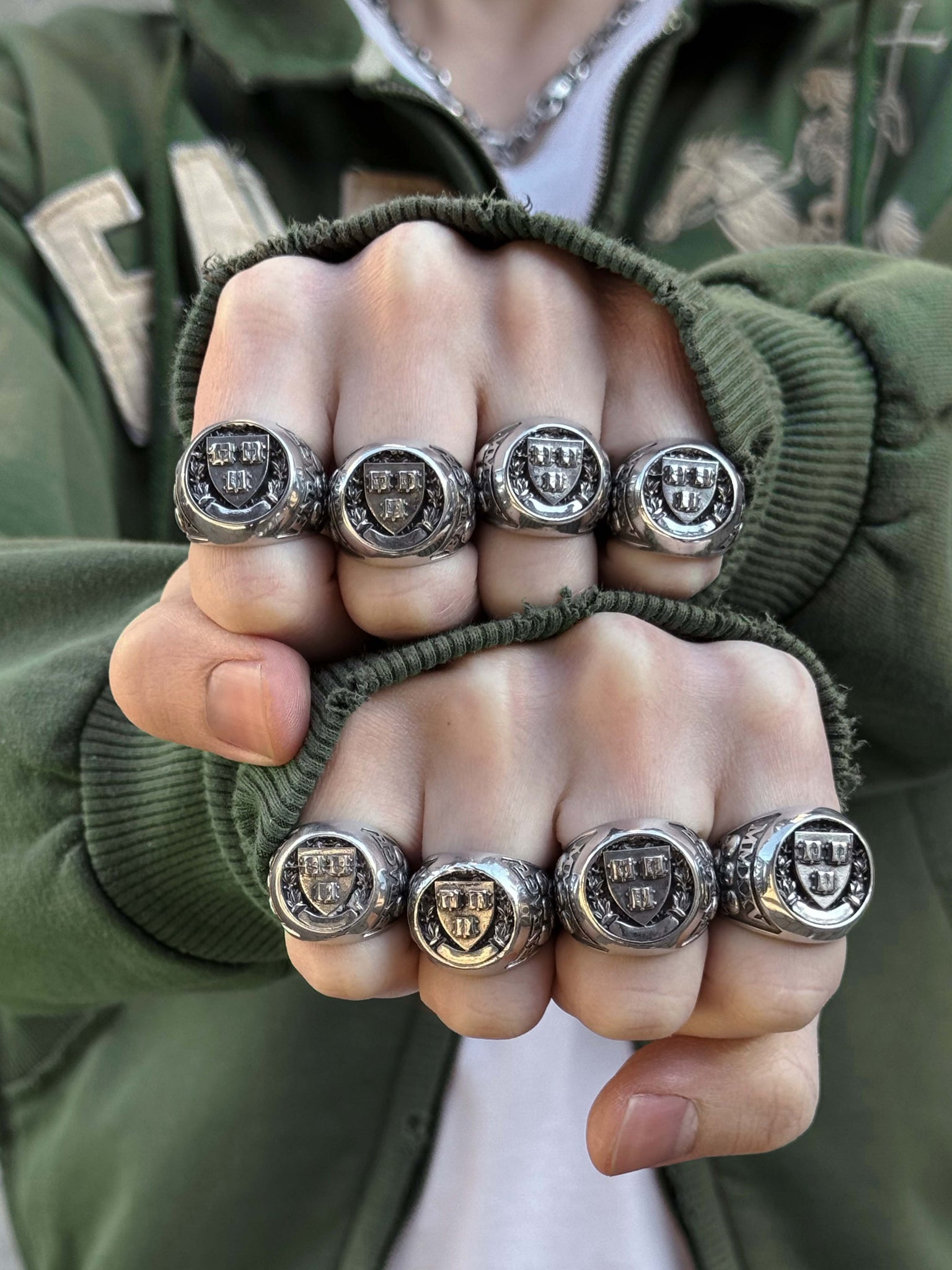 COLLEGE RING