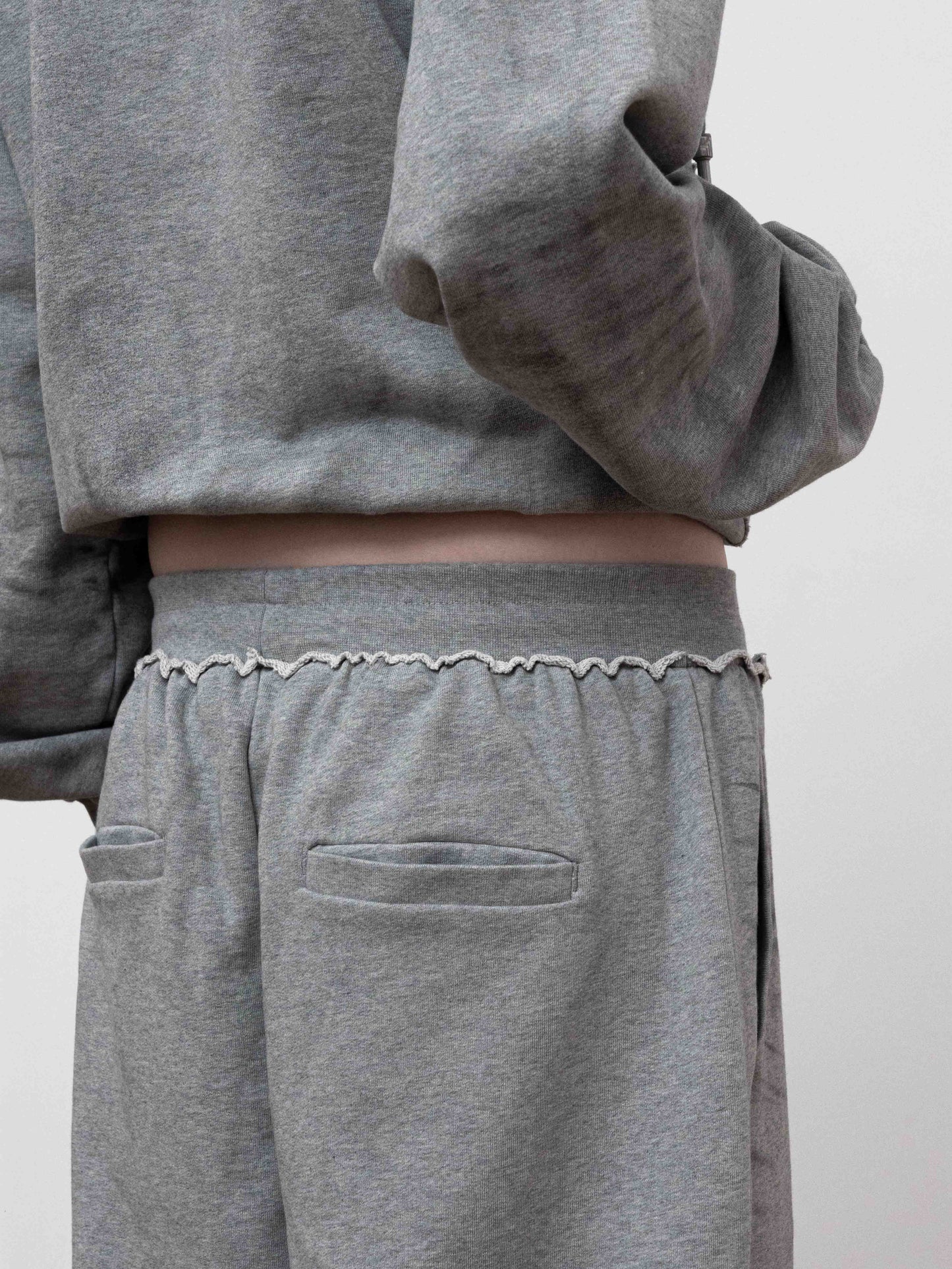 DIRTY SPRAY SWEATPANTS - GRAY