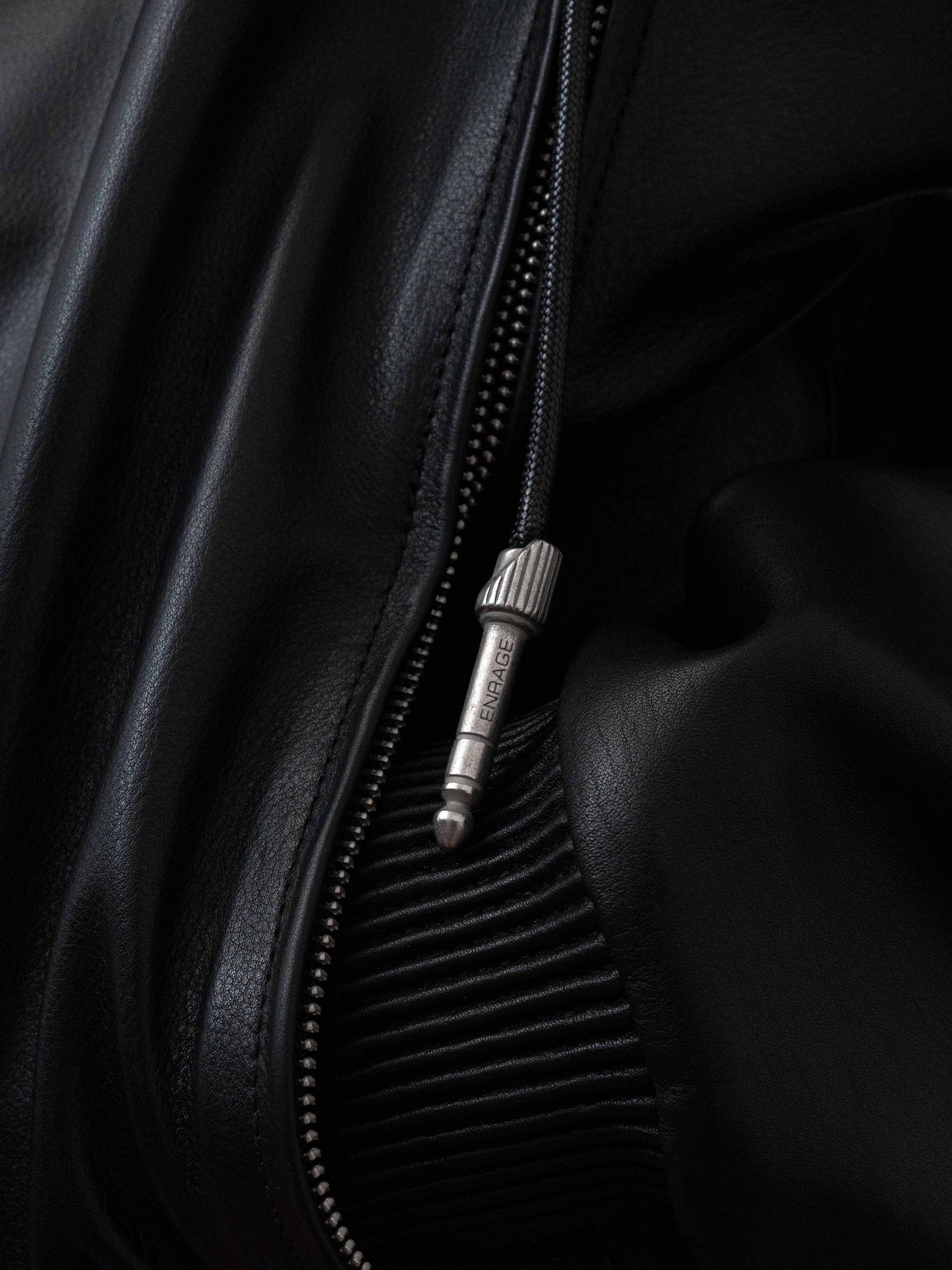 AUDIO-LEDERJACKE – SCHWARZ