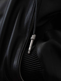 AUDIO-LEDERJACKE – SCHWARZ