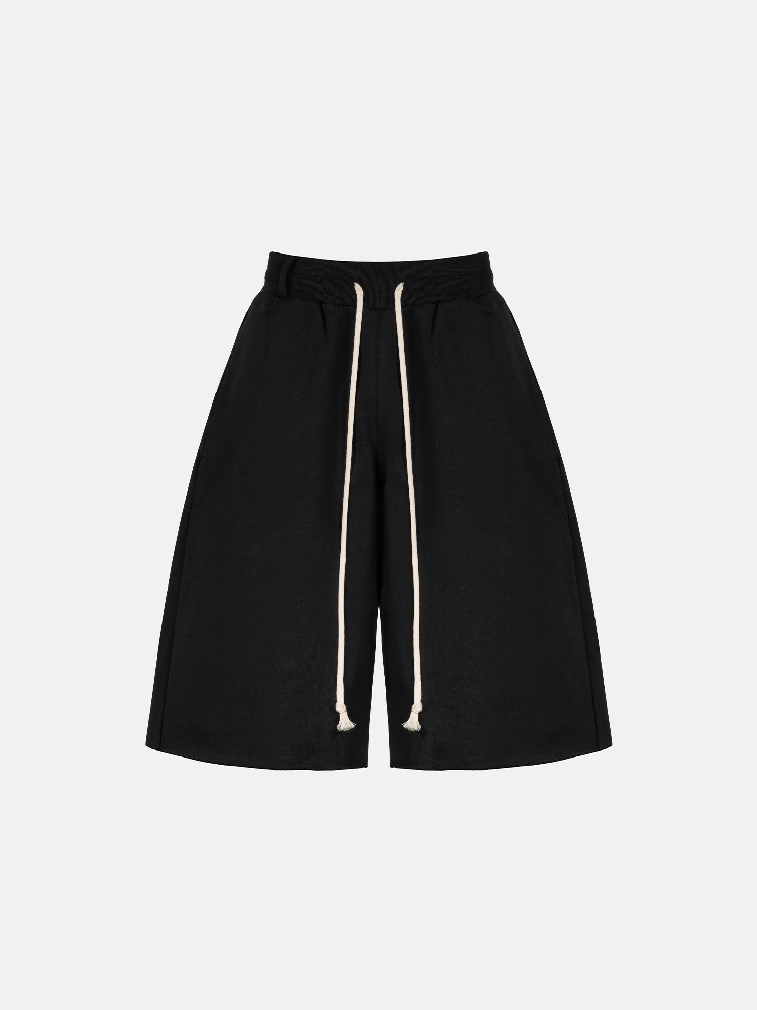 THE BLANC MAXI SHORTS - SCHWARZ