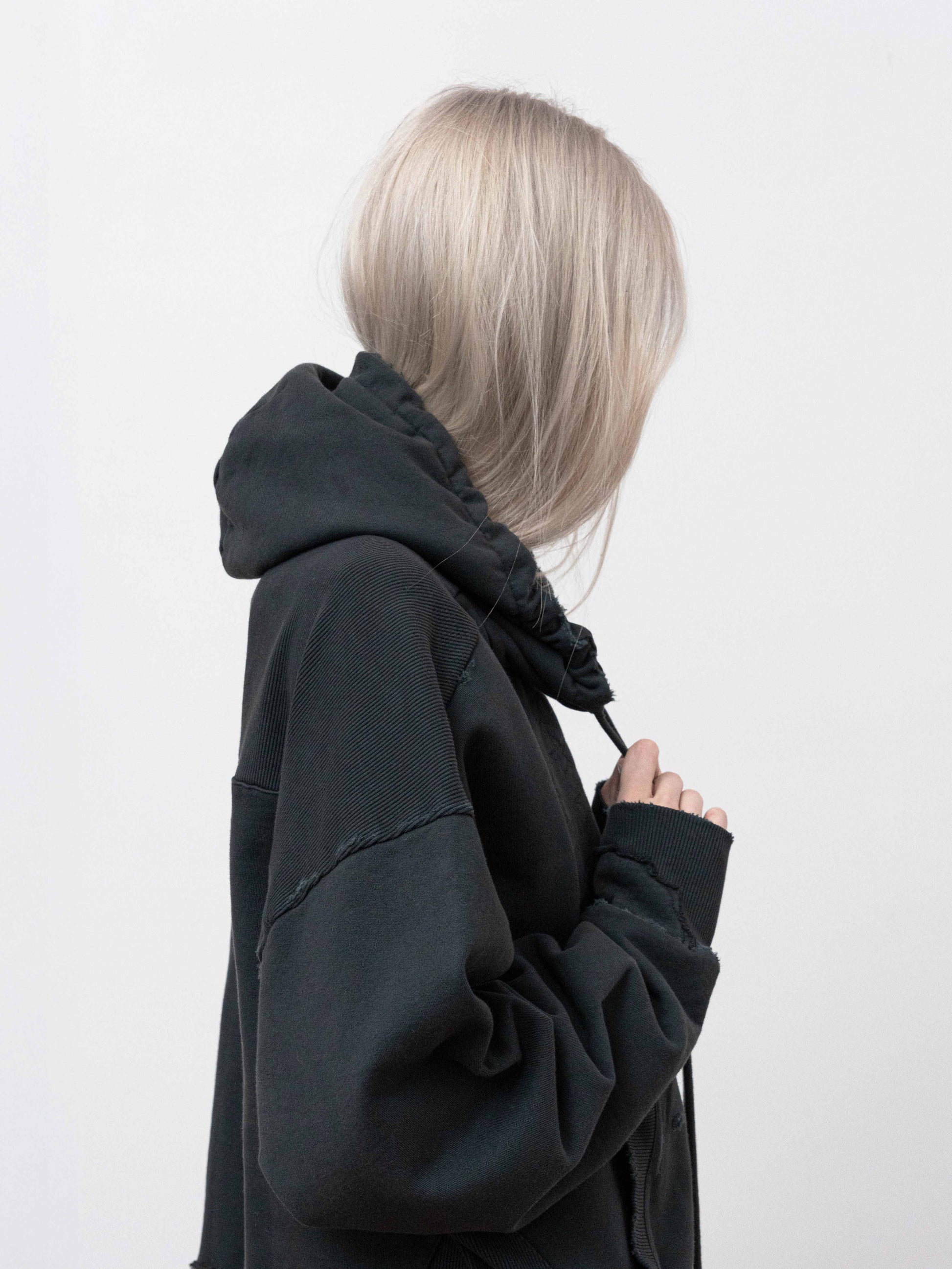 PANEL HOODIE - GARMENT DYED BLACK