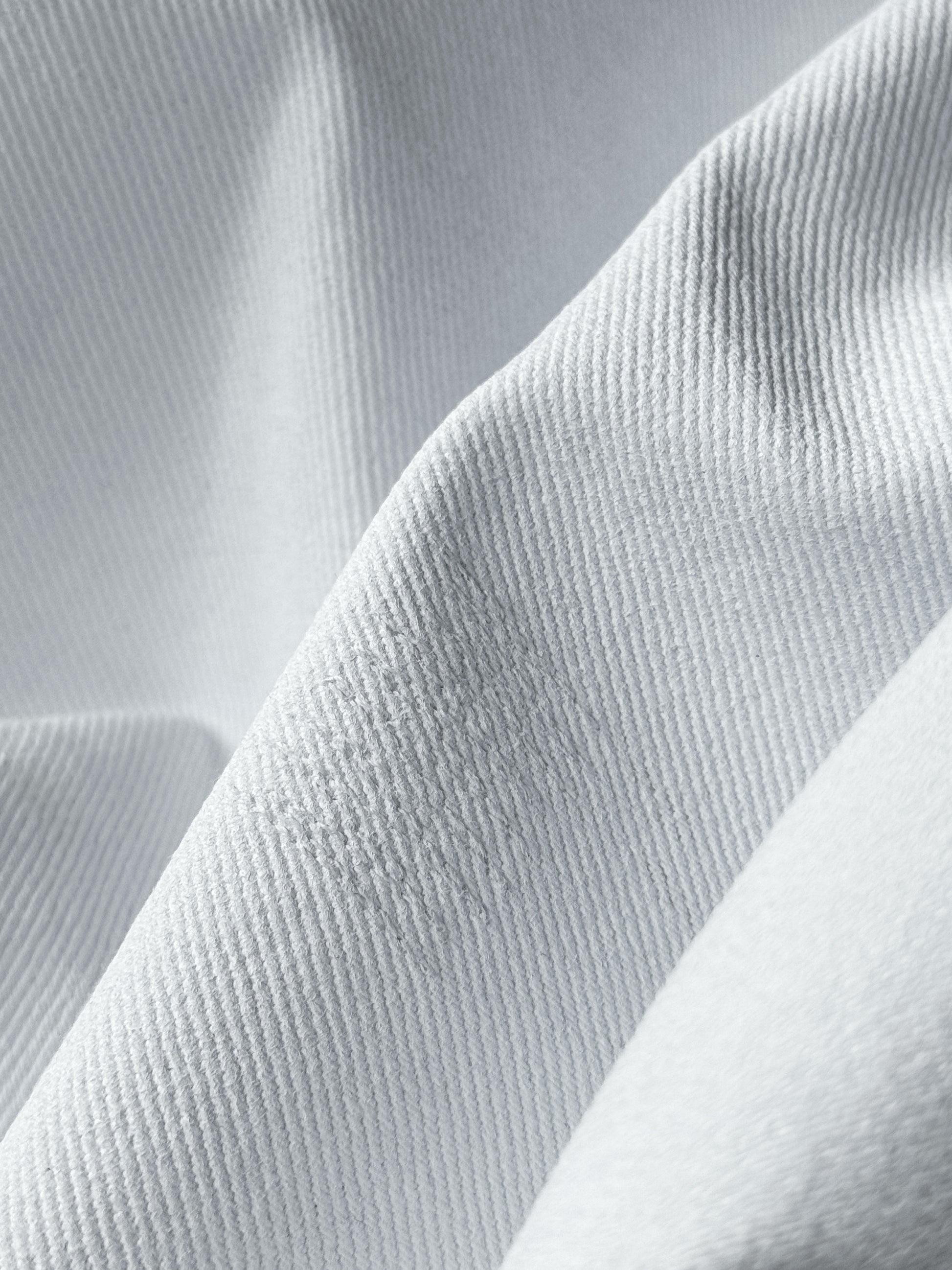 GERADE JEANS – WEISSE LACKE