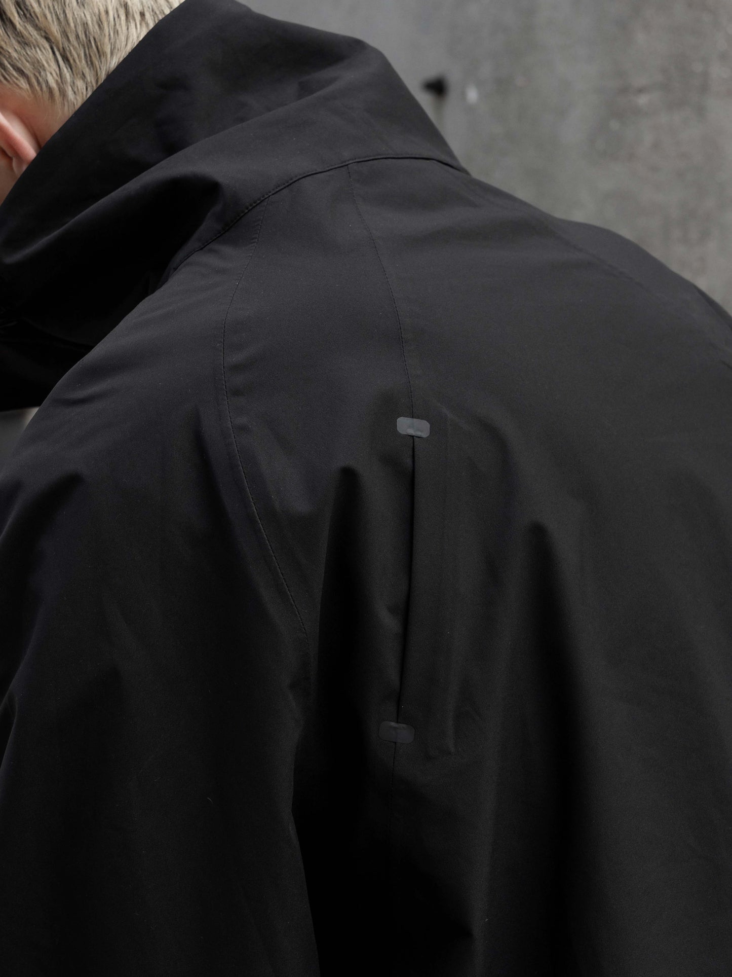 WINDBREAKER JACKET - BLACK