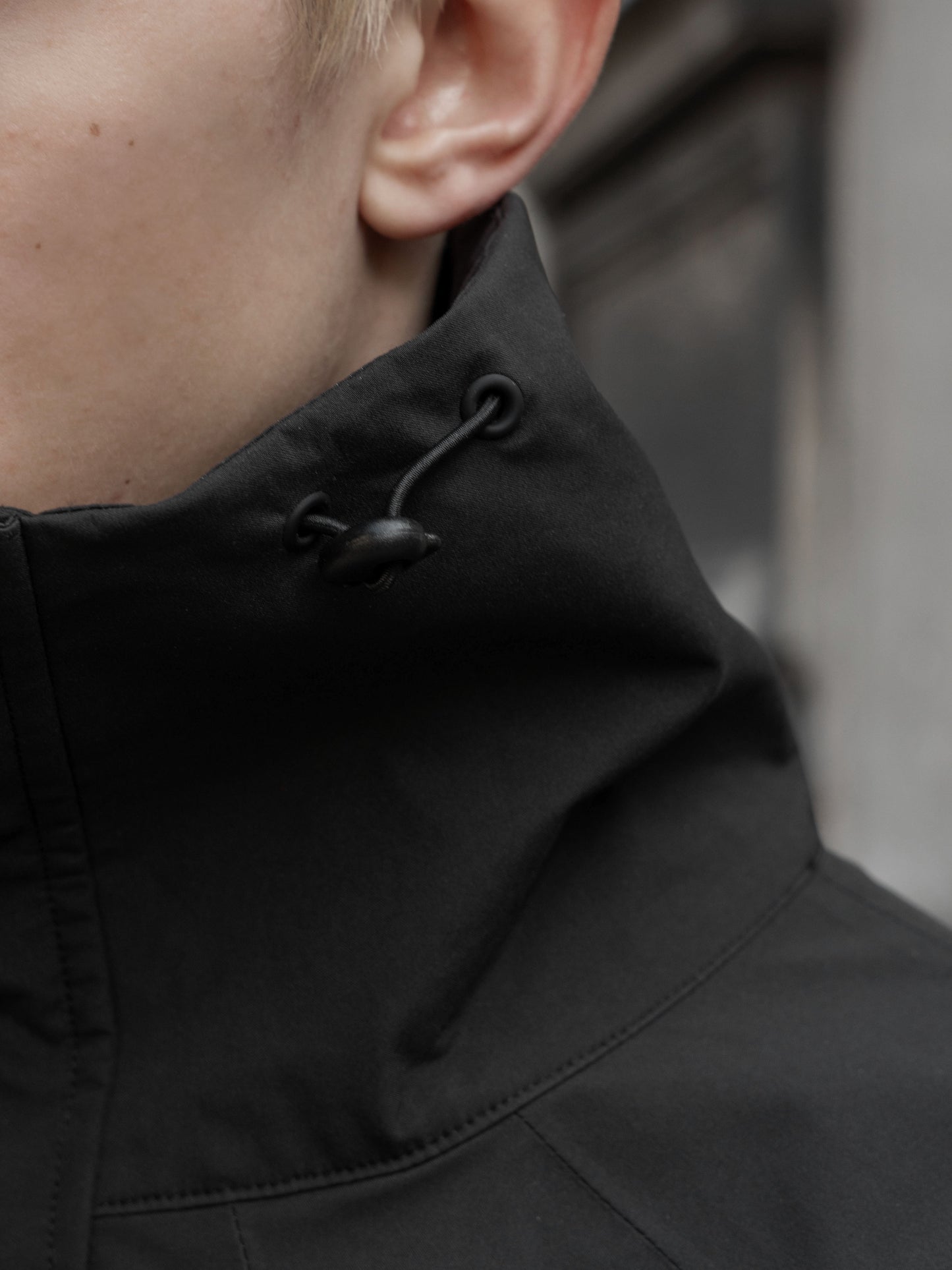 WINDBREAKER JACKET - BLACK